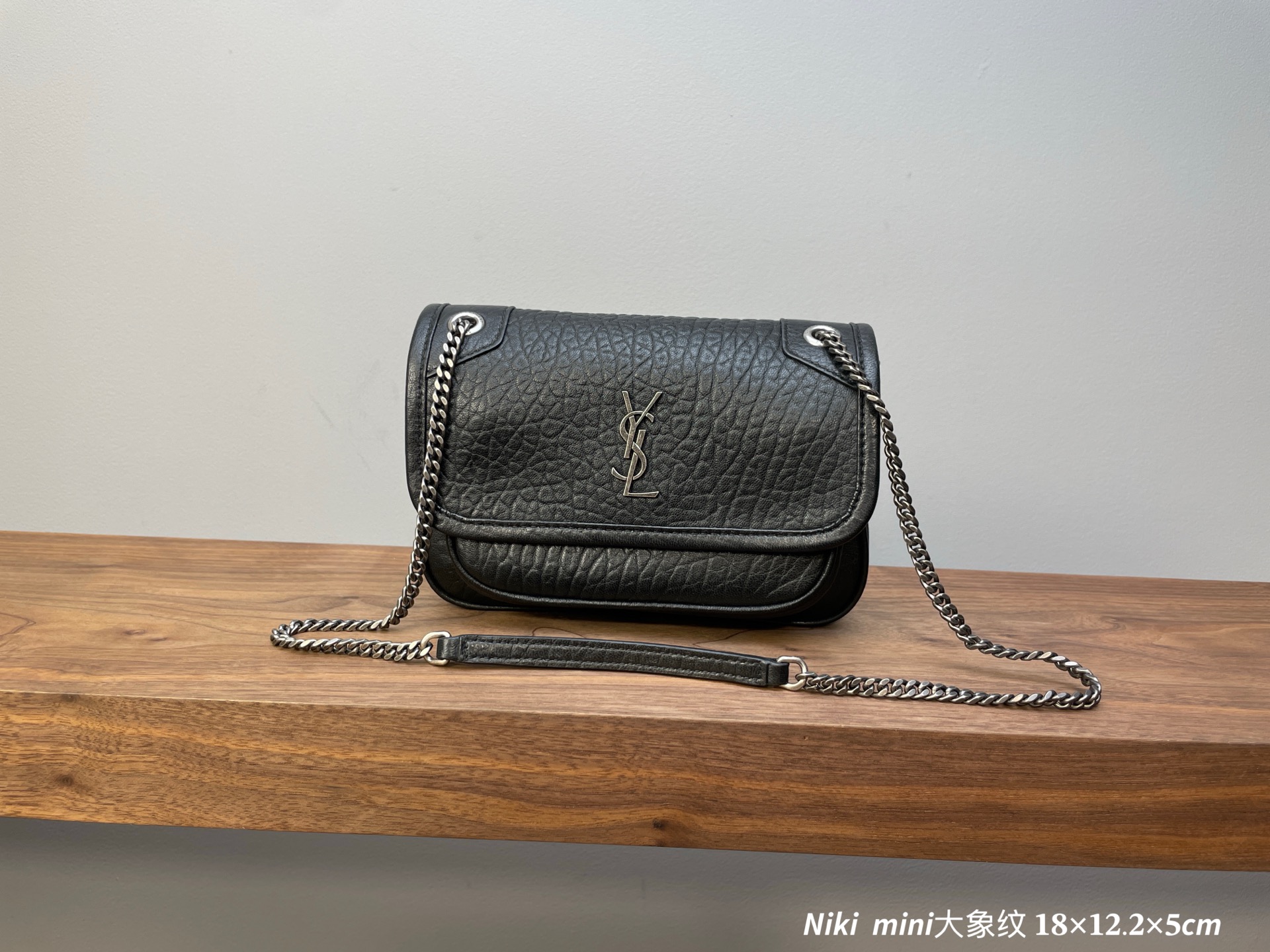 YSL 생로랑 Niki Mini 플랩 백 숄더백 가방