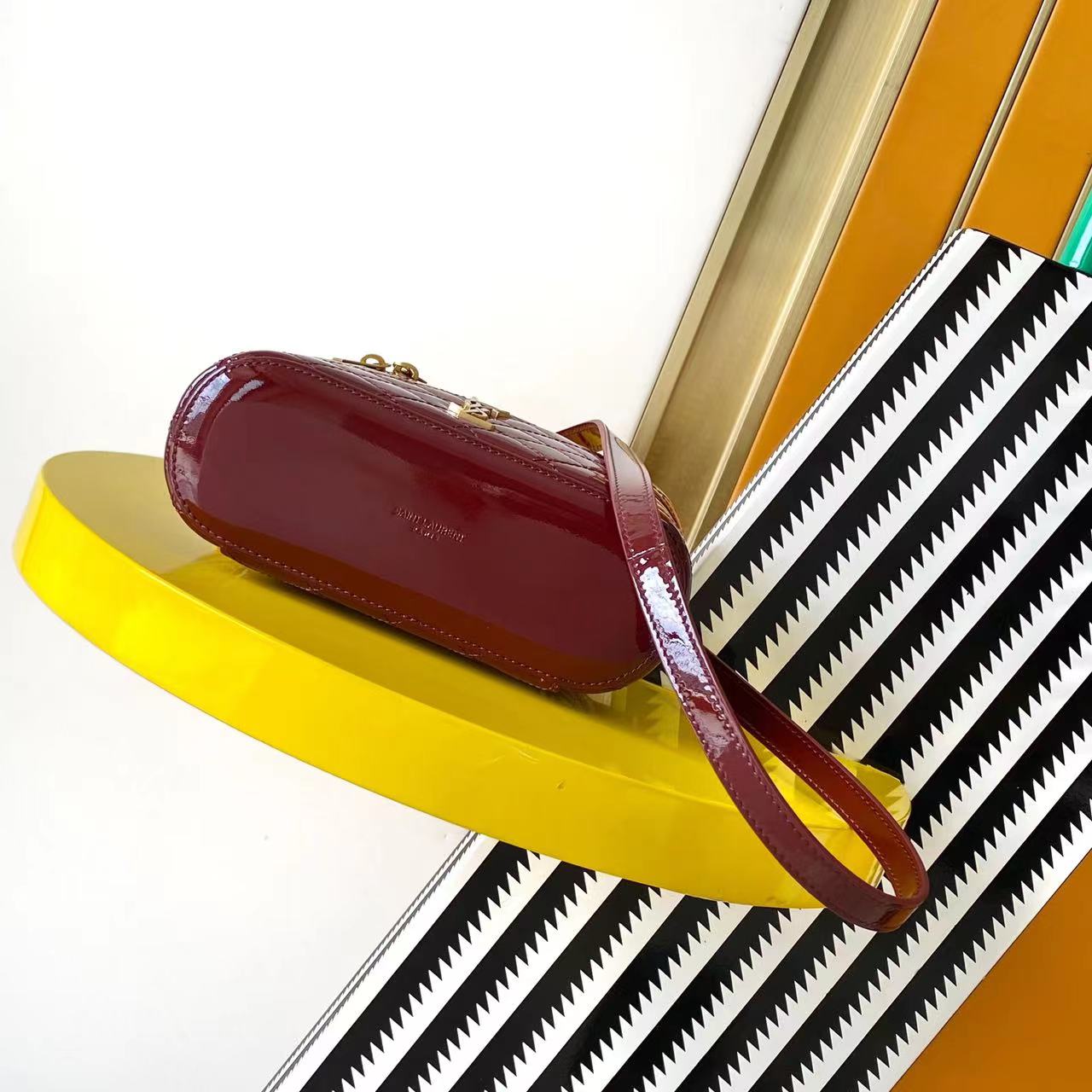 YSL 생로랑 박스백 파우치백 가방