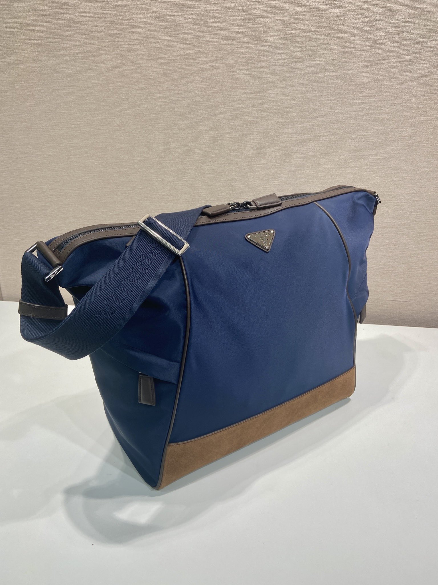 PRADA 프라다 메신저백 가방