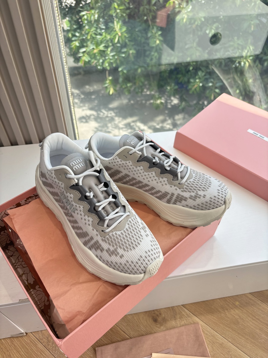 MiuMiu 미우미우 스니커즈 운동화 신발