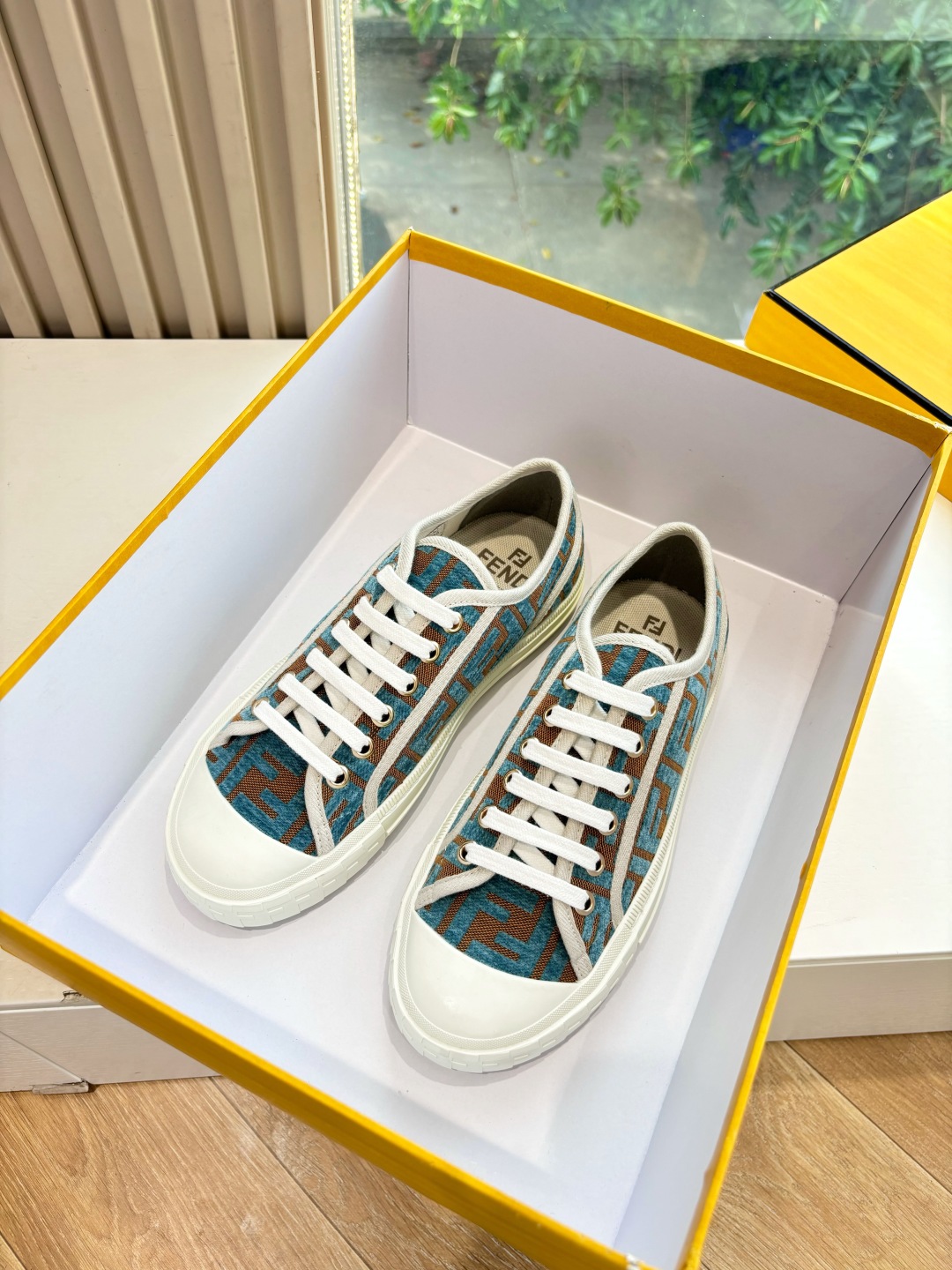 Fendi 펜디 여성 스니커즈 운동화 신발