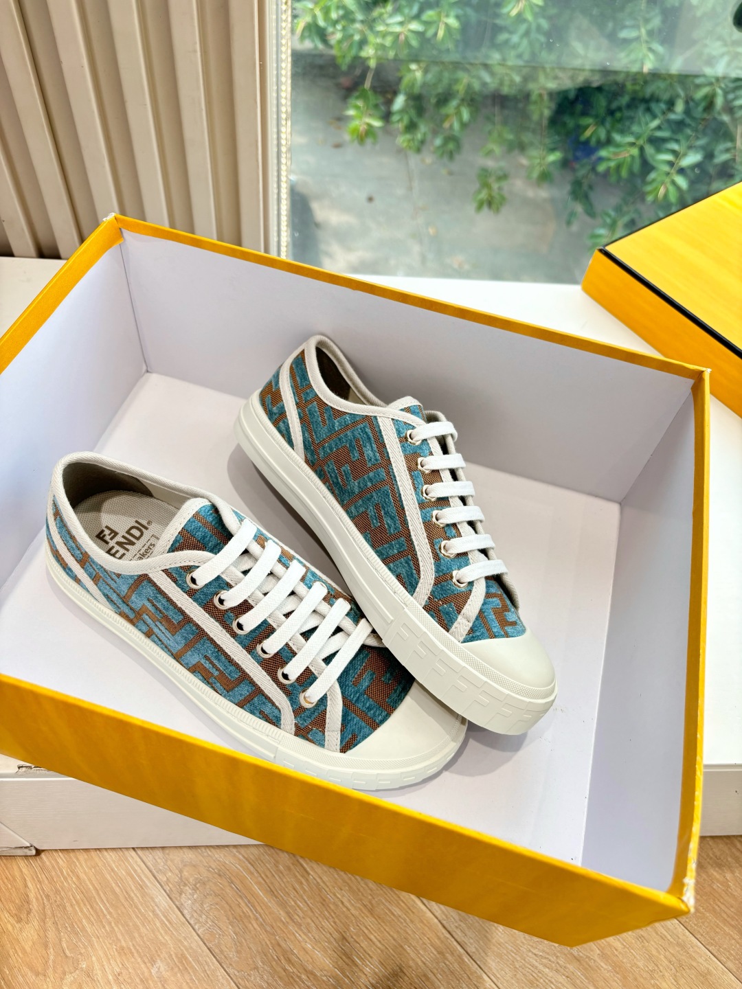 Fendi 펜디 여성 스니커즈 운동화 신발