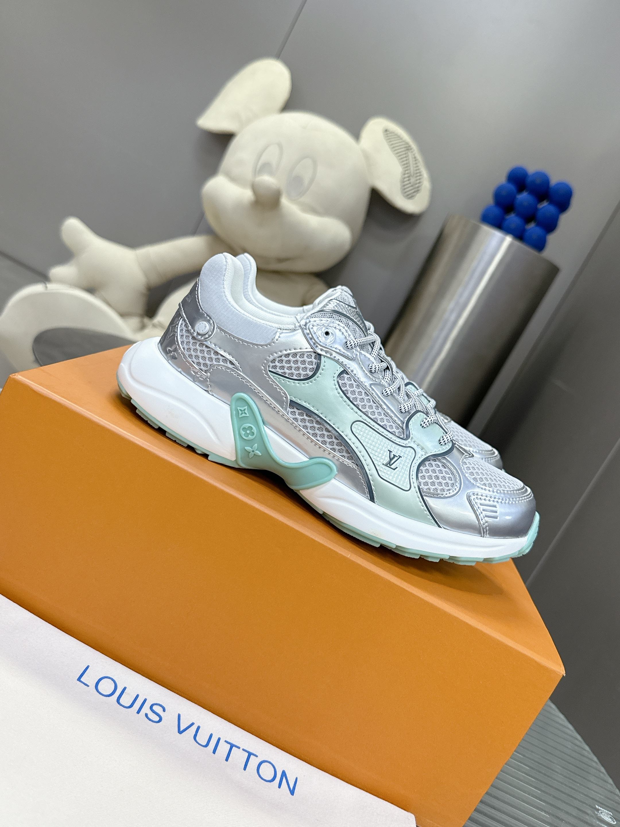 LV Olympia 루이비통 스니커즈 운동화 신발