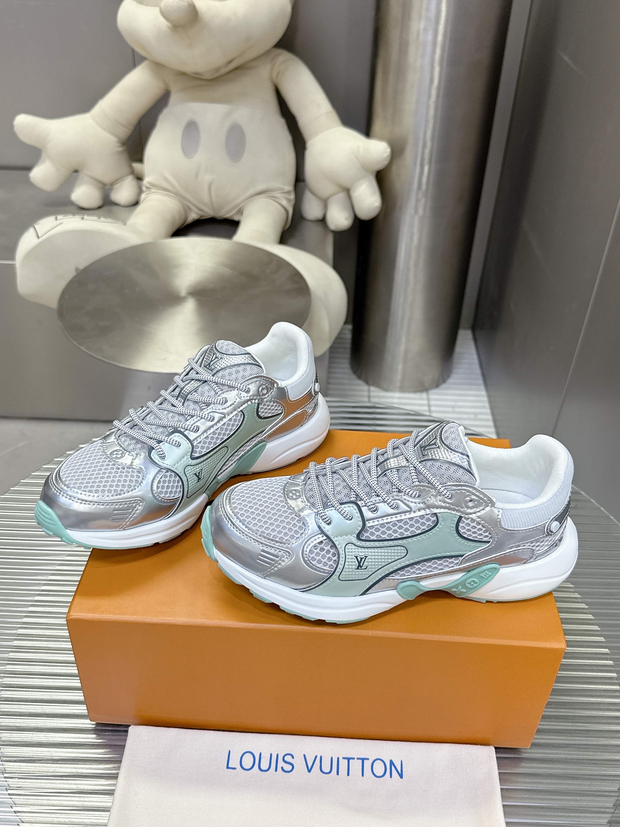 LV Olympia 루이비통 스니커즈 운동화 신발
