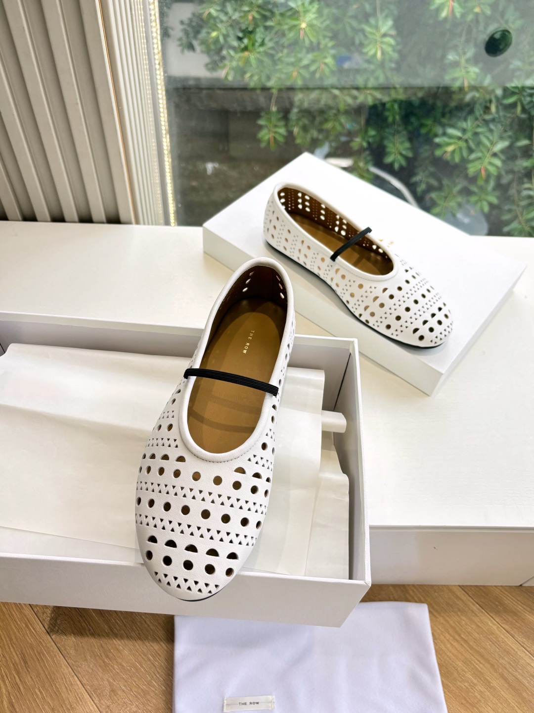 The Row 더 로우 플랫 슈즈 발레 슈즈 신발