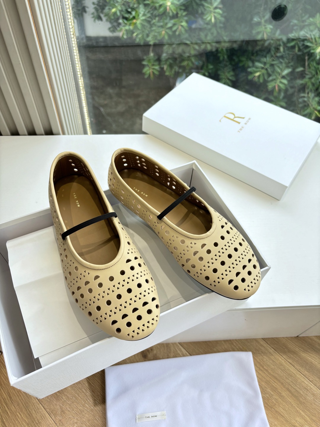 The Row 더 로우 플랫 슈즈 발레 슈즈 신발