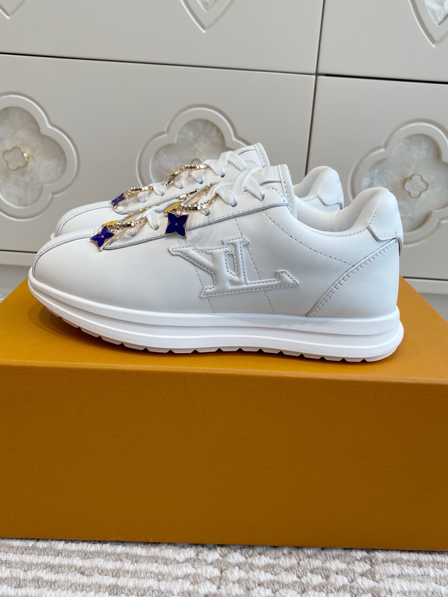 LV 루이비통 스니커즈 운동화 신발