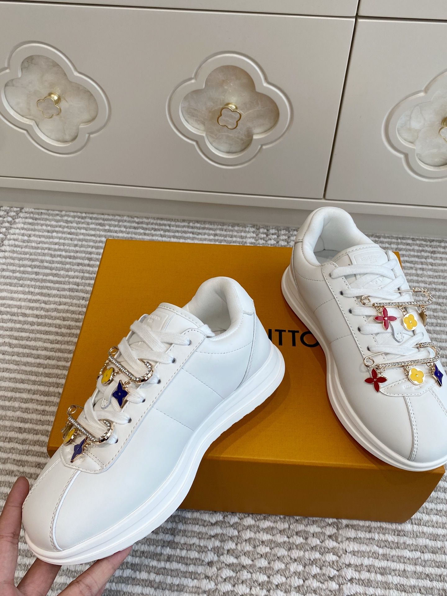 LV 루이비통 스니커즈 운동화 신발