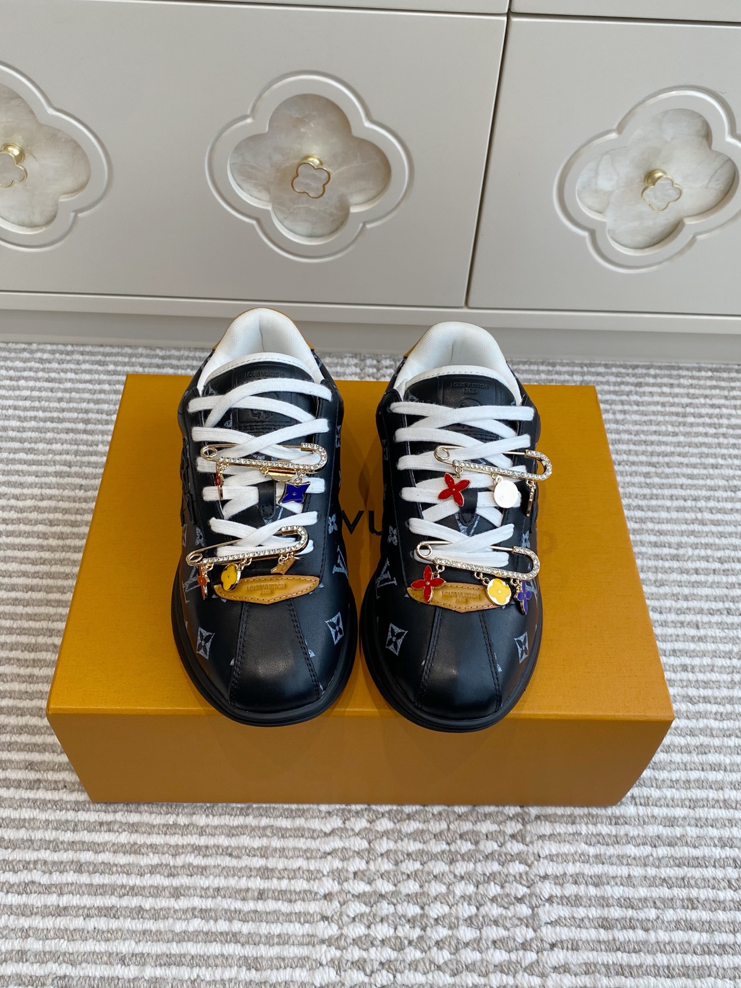 LV 루이비통 스니커즈 운동화 신발