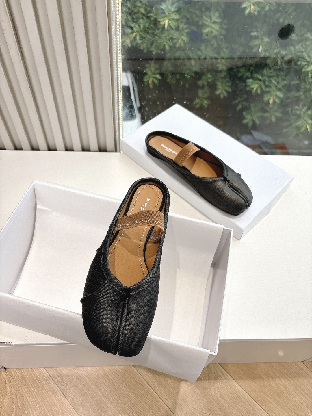 Maison Margiela 메종 마르지엘라 MM6 스트랩 플랫 슈즈 신발