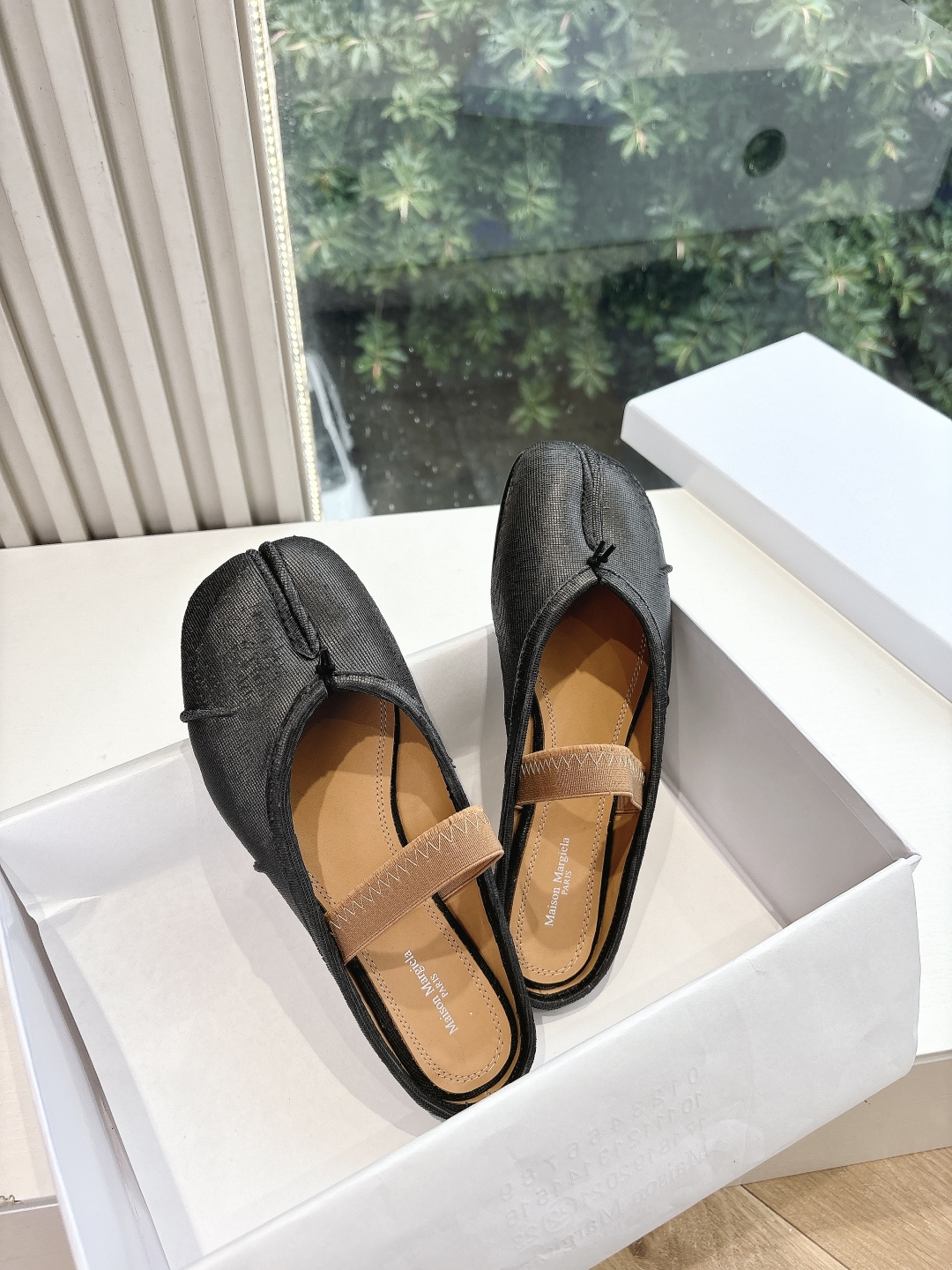 Maison Margiela 메종 마르지엘라 MM6 스트랩 플랫 슈즈 신발