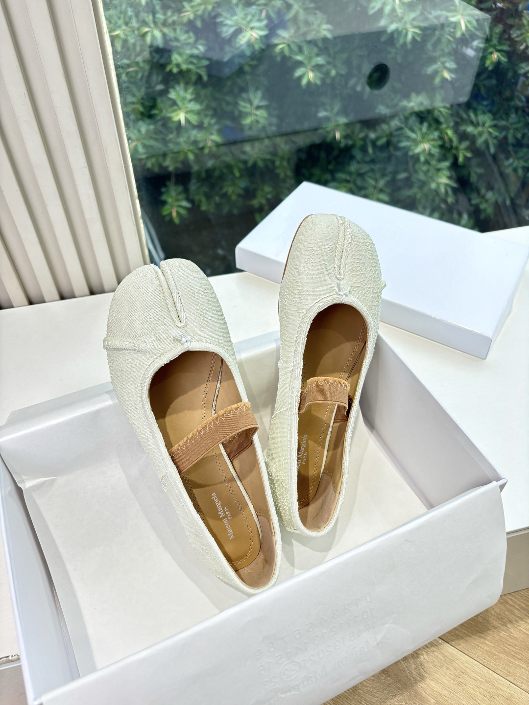 Maison Margiela 메종 마르지엘라 MM6 스트랩 플랫 슈즈 신발