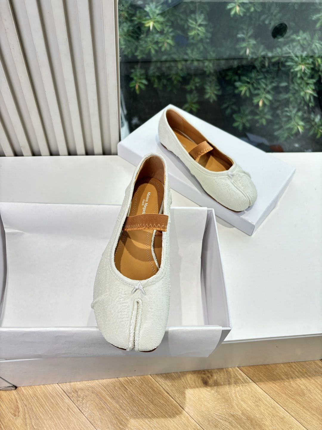 Maison Margiela 메종 마르지엘라 MM6 스트랩 플랫 슈즈 신발