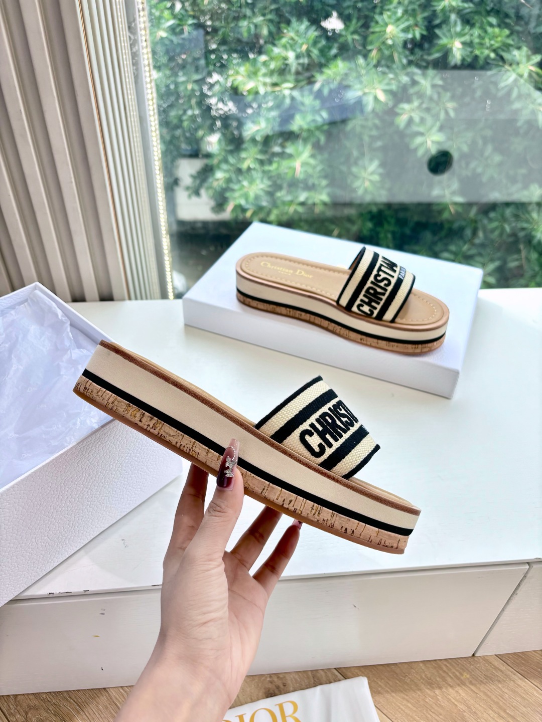 Dior CD 디올 자수 슬리퍼 샌들 신발