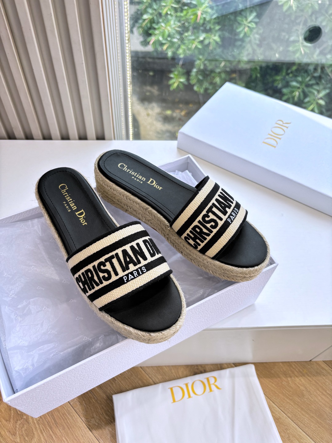 Dior CD 디올 자수 슬리퍼 샌들 신발