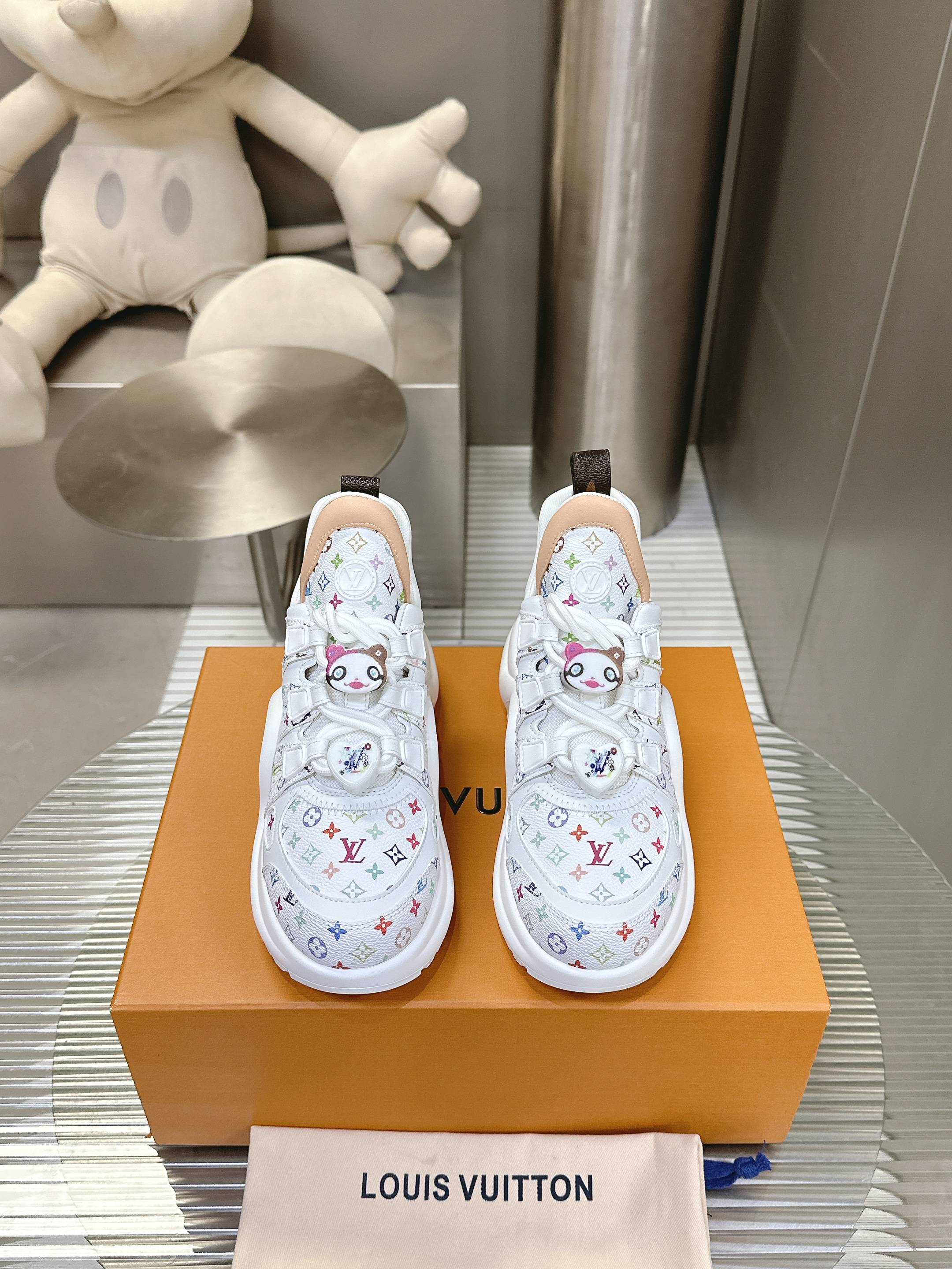 Louis Vuitton LV 루이비통 스니커즈 신발