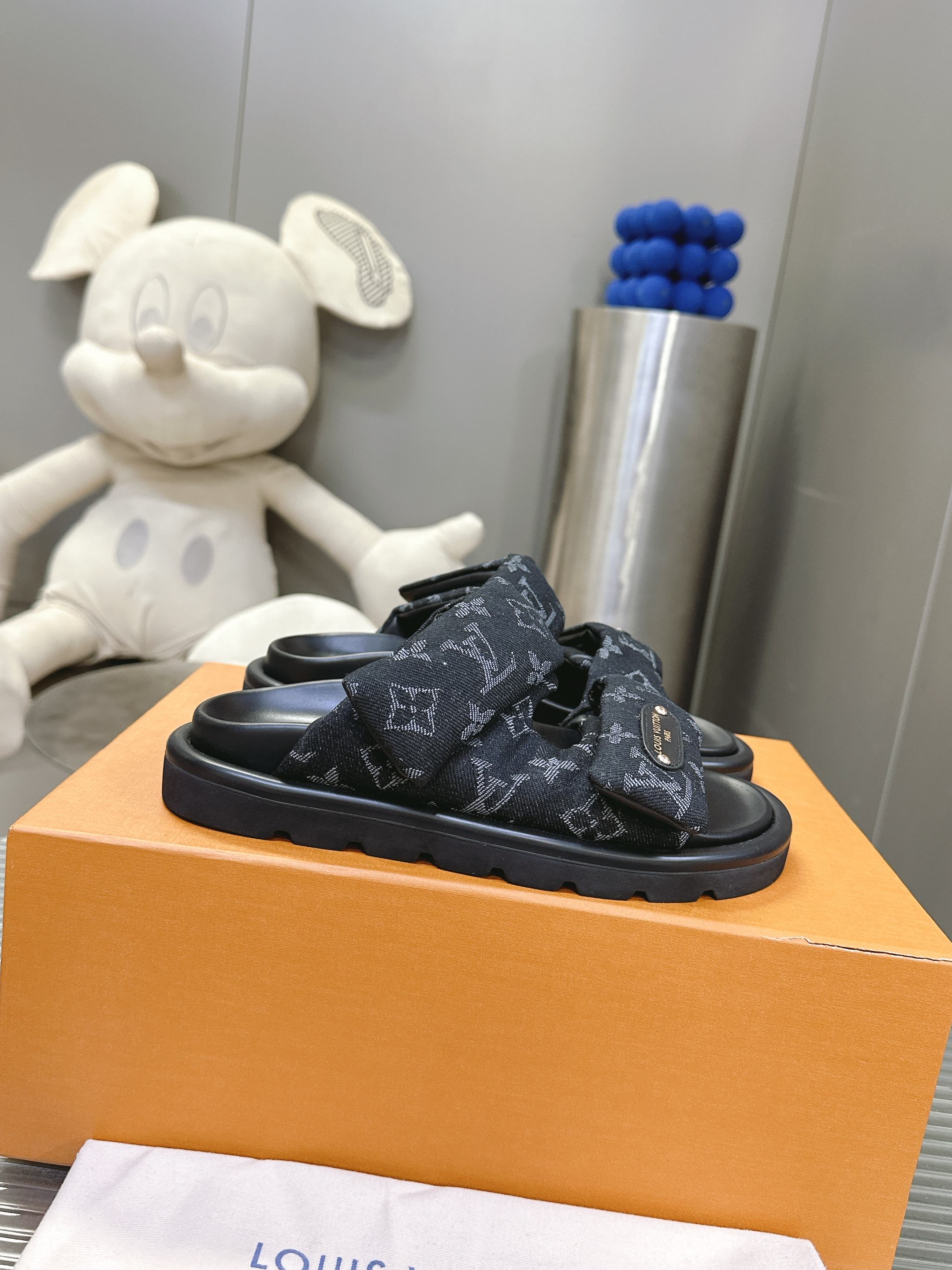 LV 루이비통 커플용 슬리퍼 샌들 신발