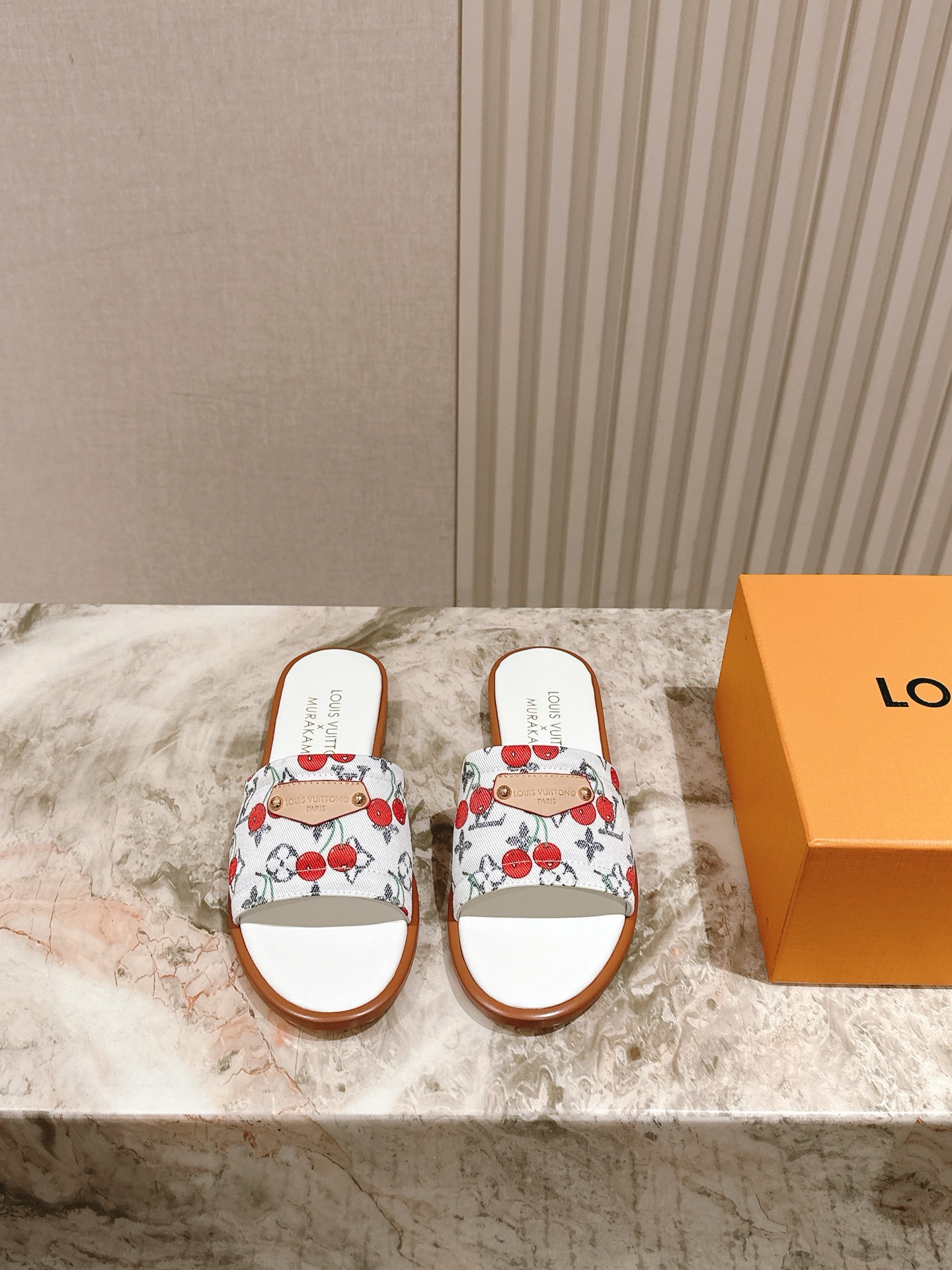 LV 루이비통 플랫 슬리퍼 샌들 신발