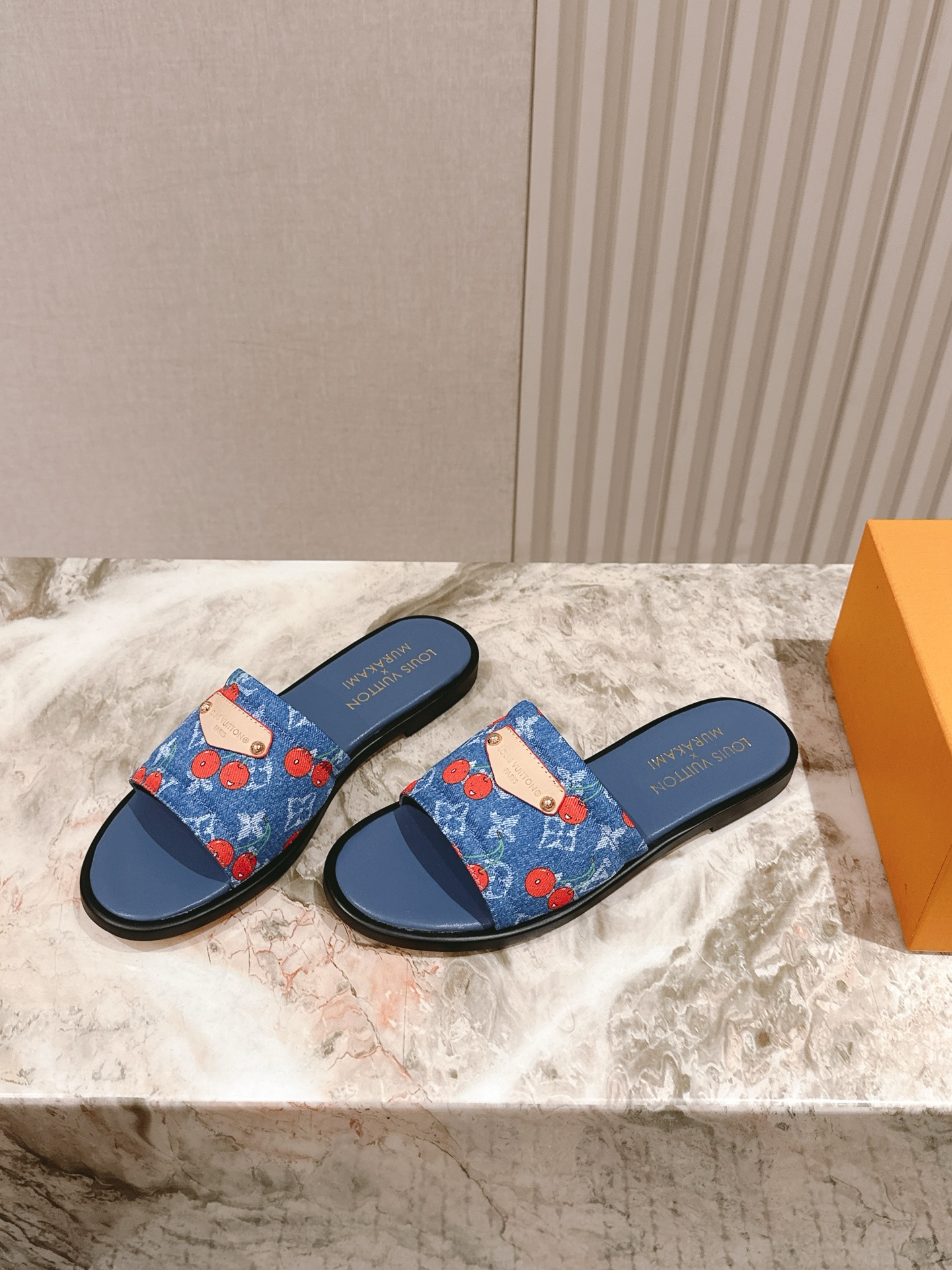 LV 루이비통 플랫 슬리퍼 샌들 신발