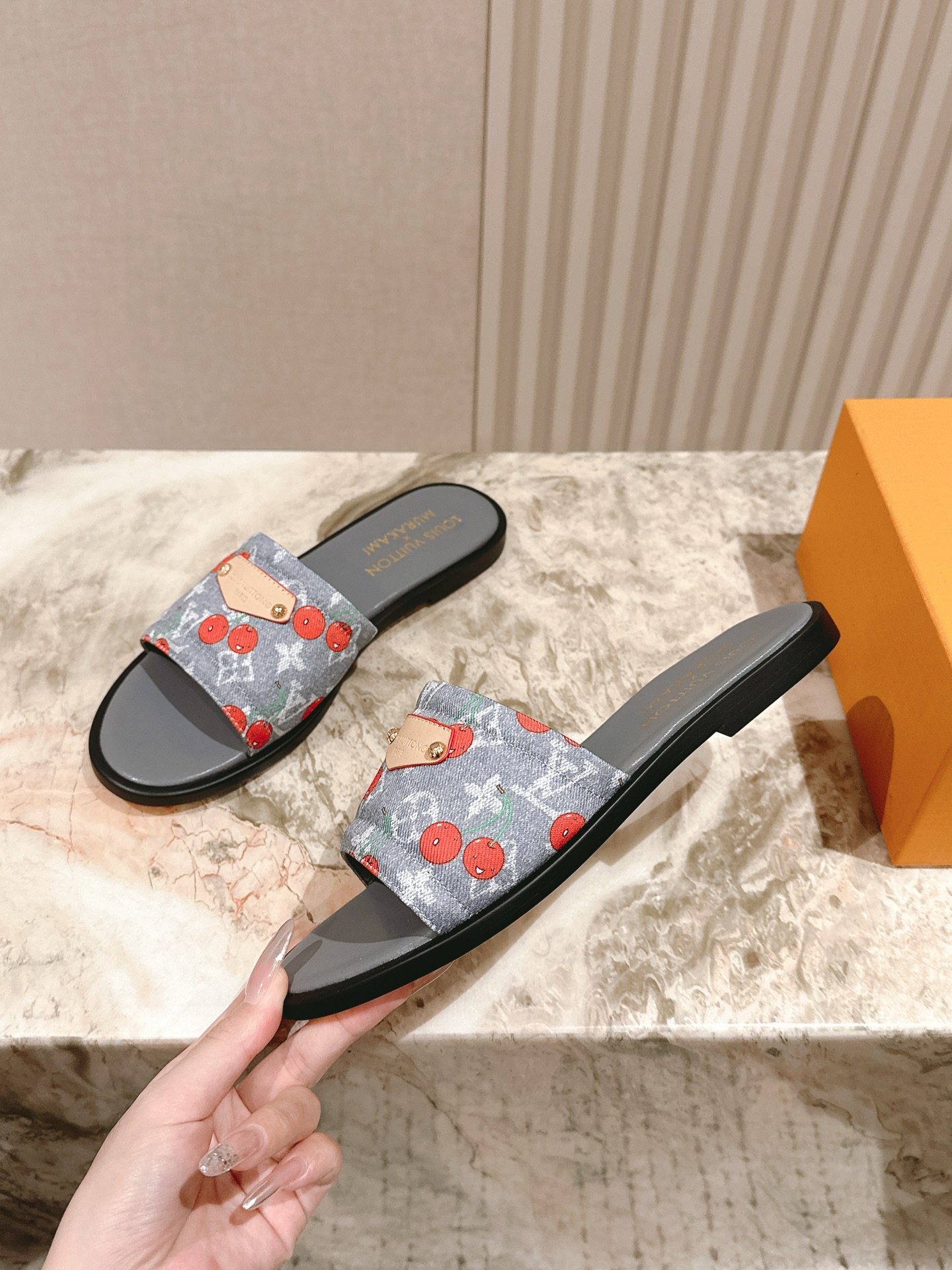 LV 루이비통 플랫 슬리퍼 샌들 신발