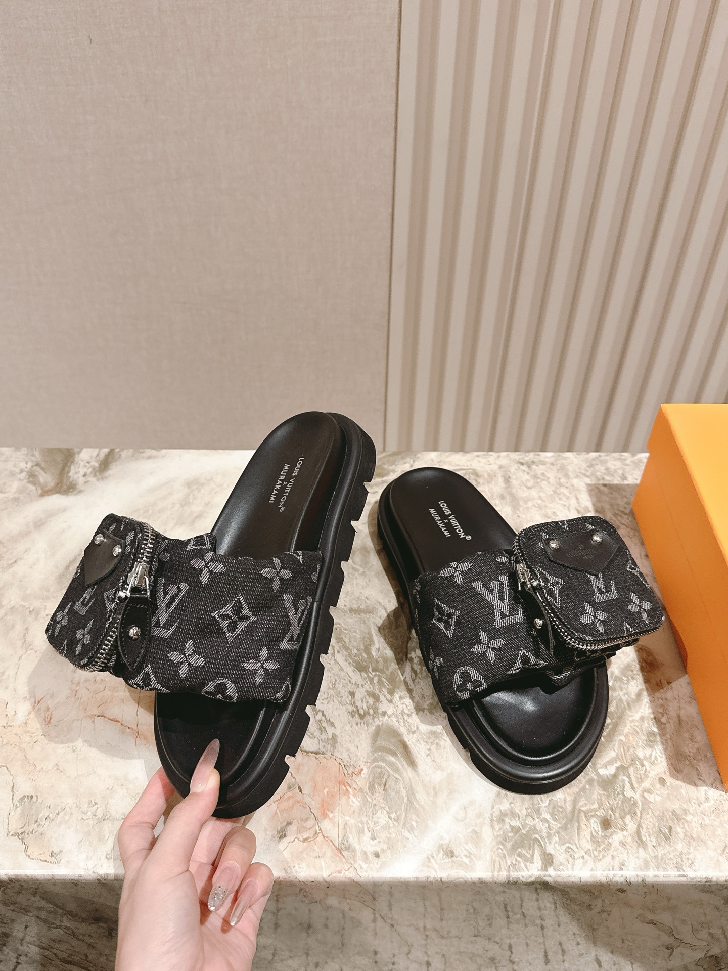 LV 루이비통 슬리퍼 샌들 신발