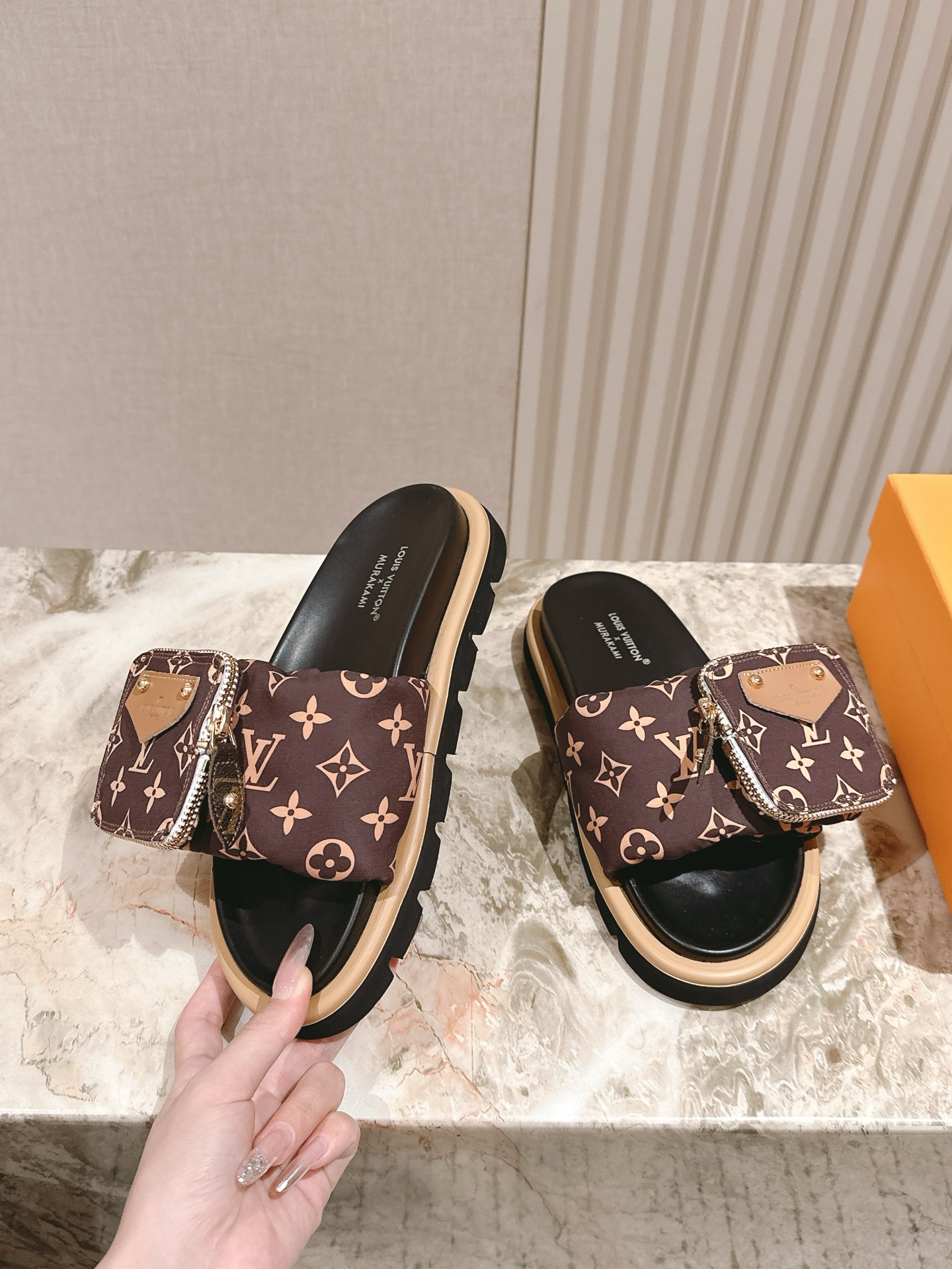 LV 루이비통 슬리퍼 샌들 신발