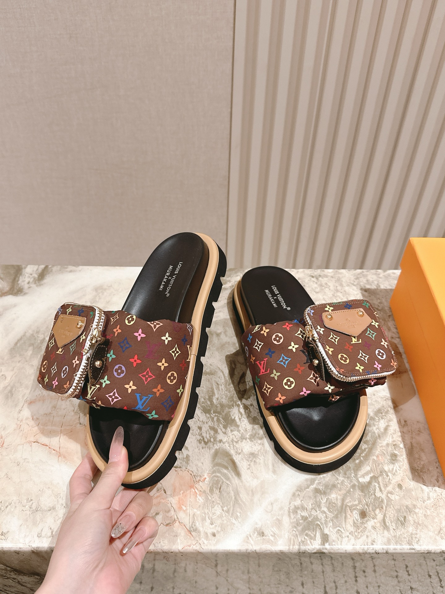 LV 루이비통 슬리퍼 샌들 신발