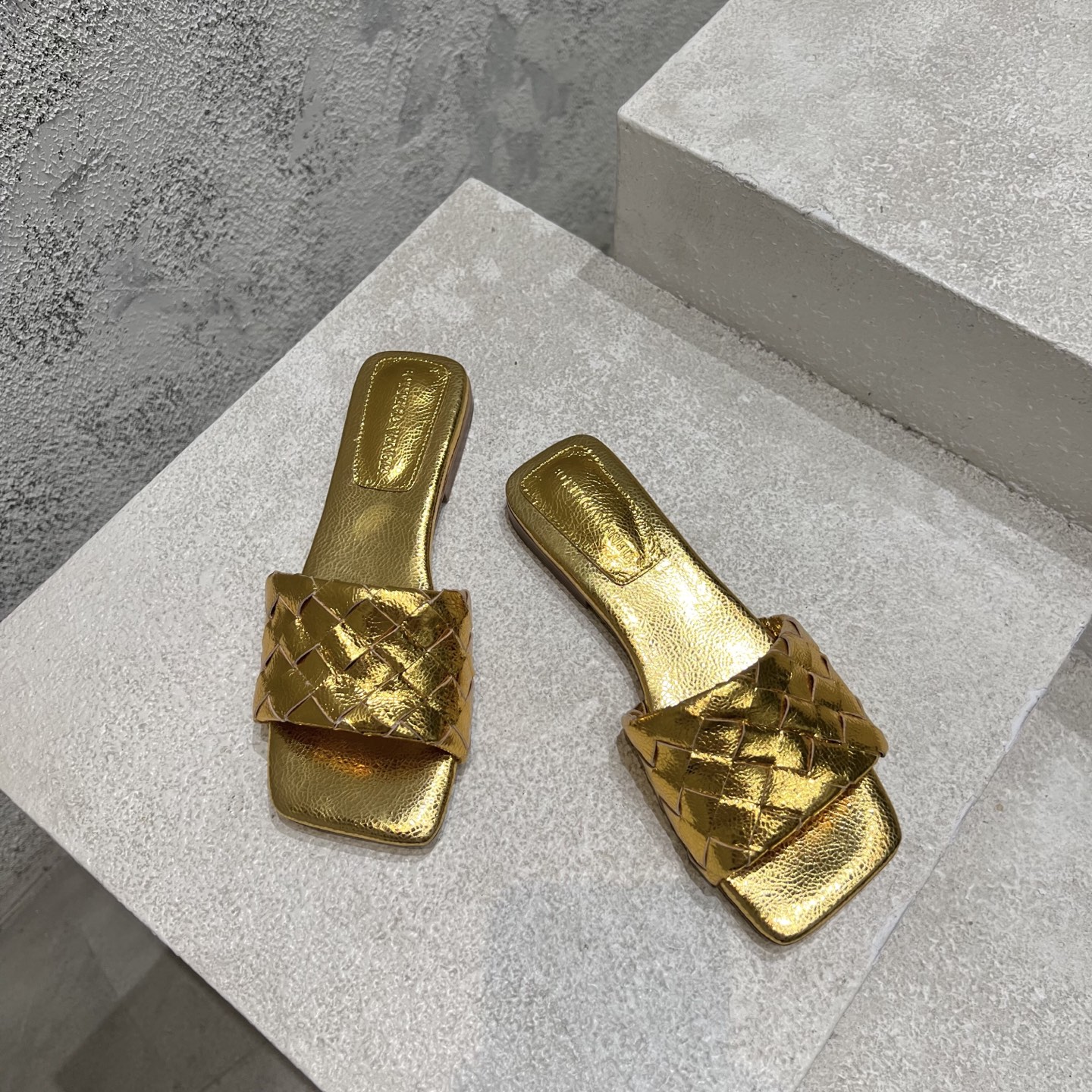 Bottega Veneta BV 보테가베네타 여성 뮬 슬리퍼 샌들 신발