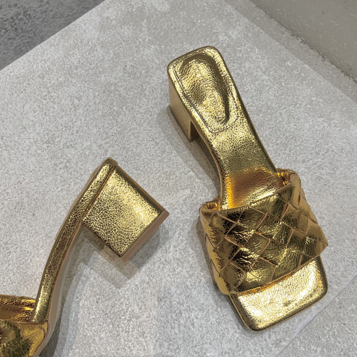 Bottega Veneta BV 보테가베네타 여성 뮬 슬리퍼 샌들 신발