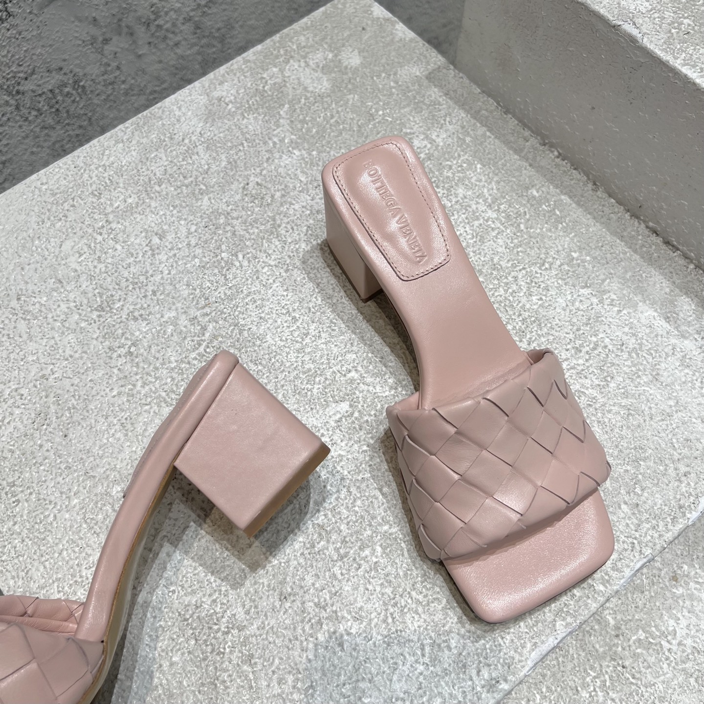 Bottega Veneta BV 보테가베네타 여성 뮬 슬리퍼 샌들 신발