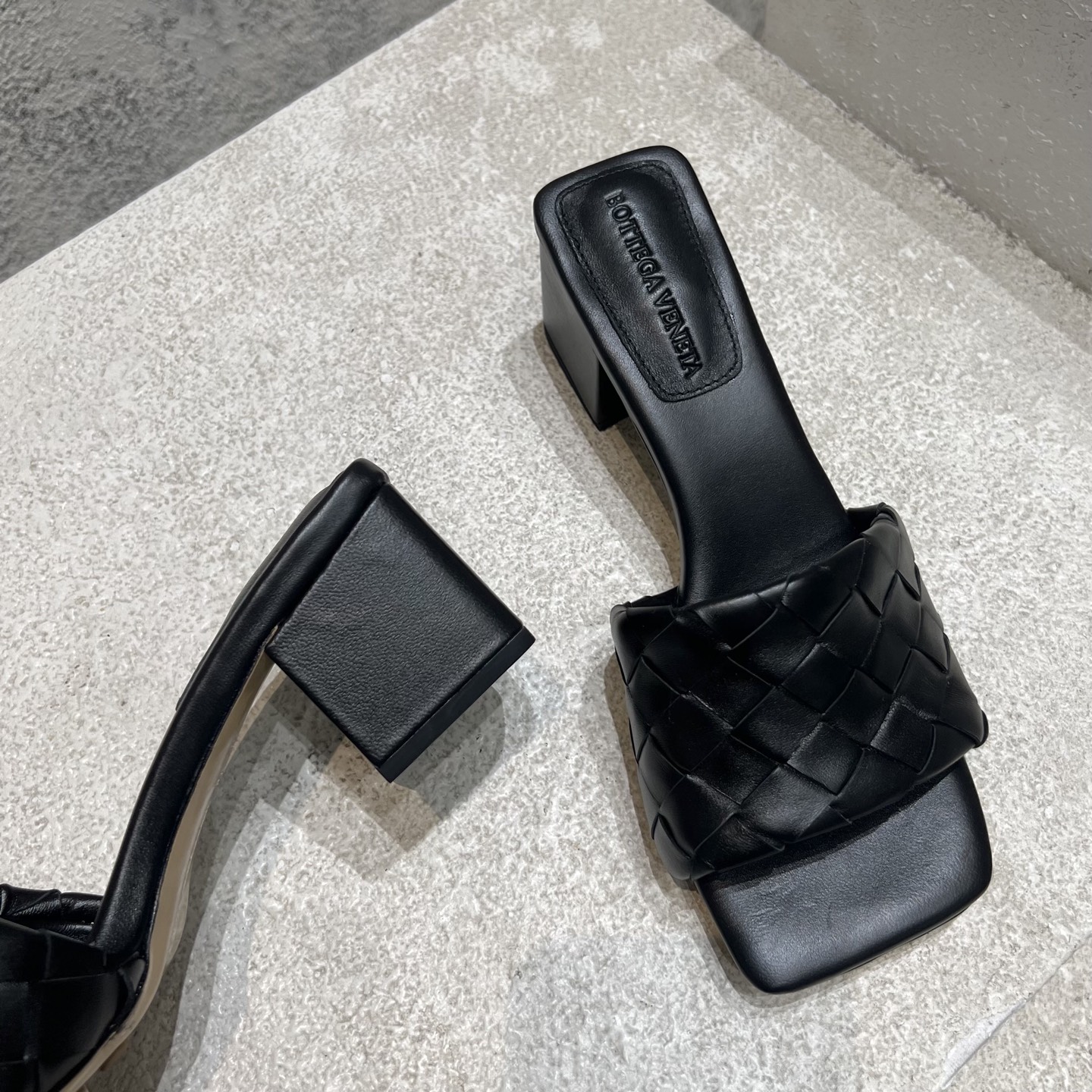 Bottega Veneta BV 보테가베네타 여성 뮬 슬리퍼 샌들 신발