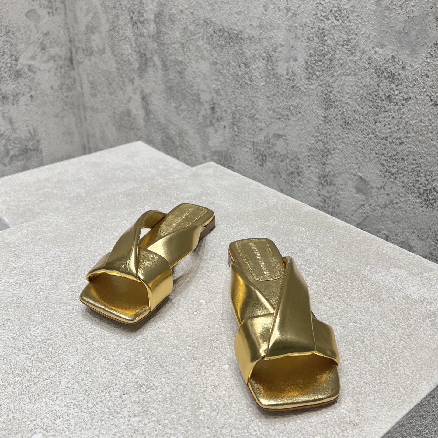 Bottega Veneta BV 보테가베네타 뮬 샌들 슬리퍼 신발