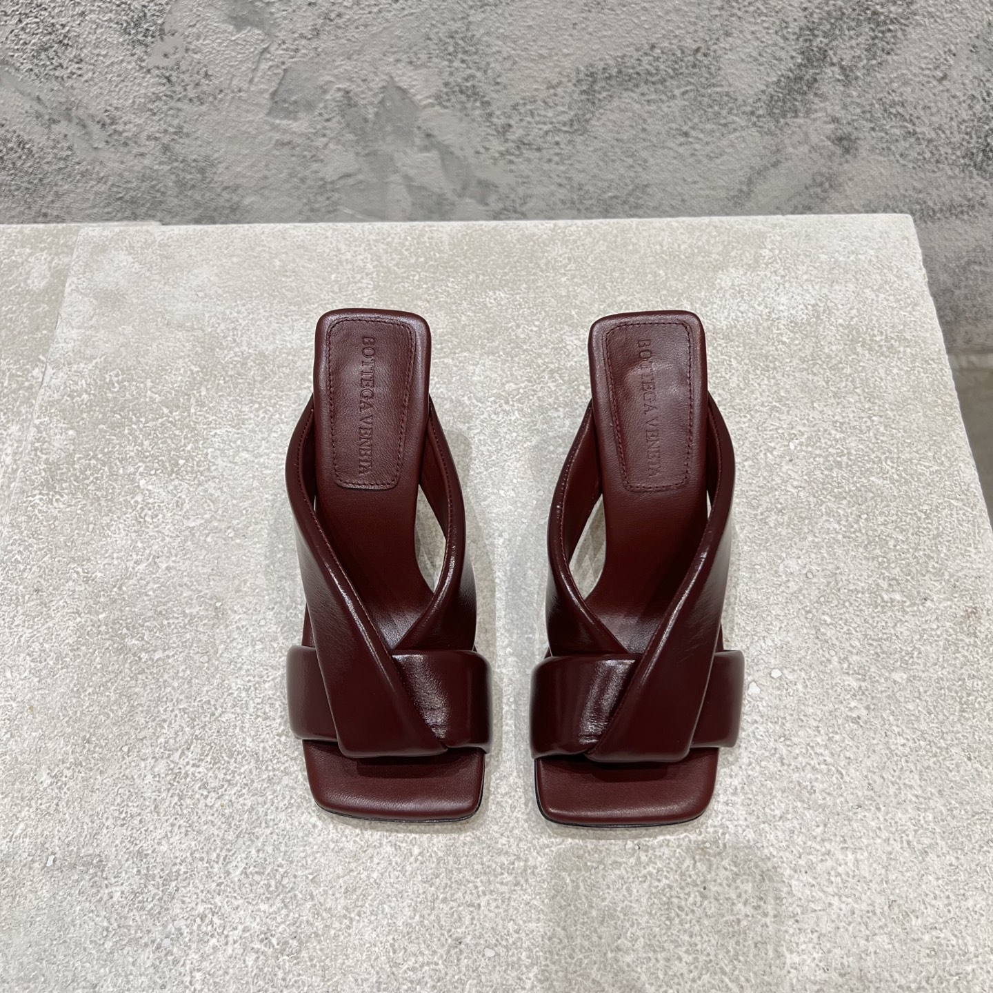 Bottega Veneta BV 보테가베네타 힐 뮬 샌들 슬리퍼 신발