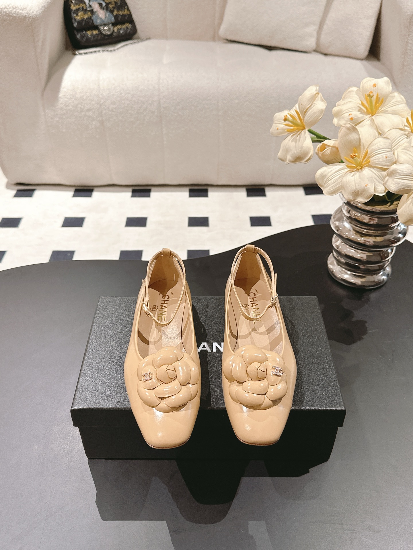 Chanel 샤넬 카멜리아 플랫 슈즈 샌들 단화 신발