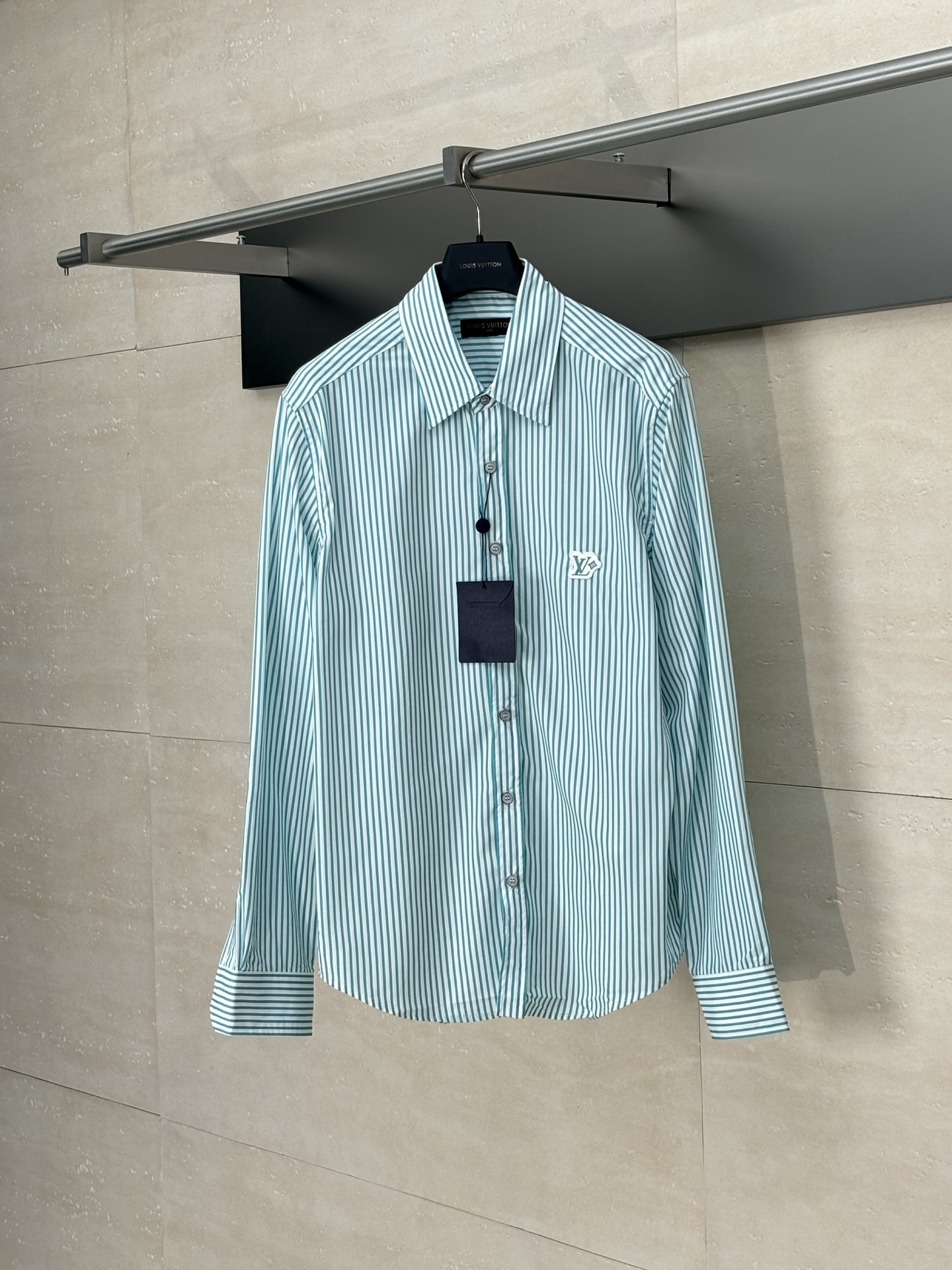 LV 루이비통 스트라이프 코튼 버튼업 셔츠 의류