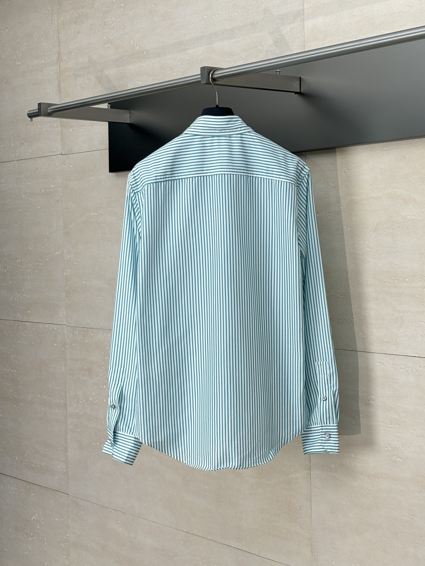 LV 루이비통 스트라이프 코튼 버튼업 셔츠 의류