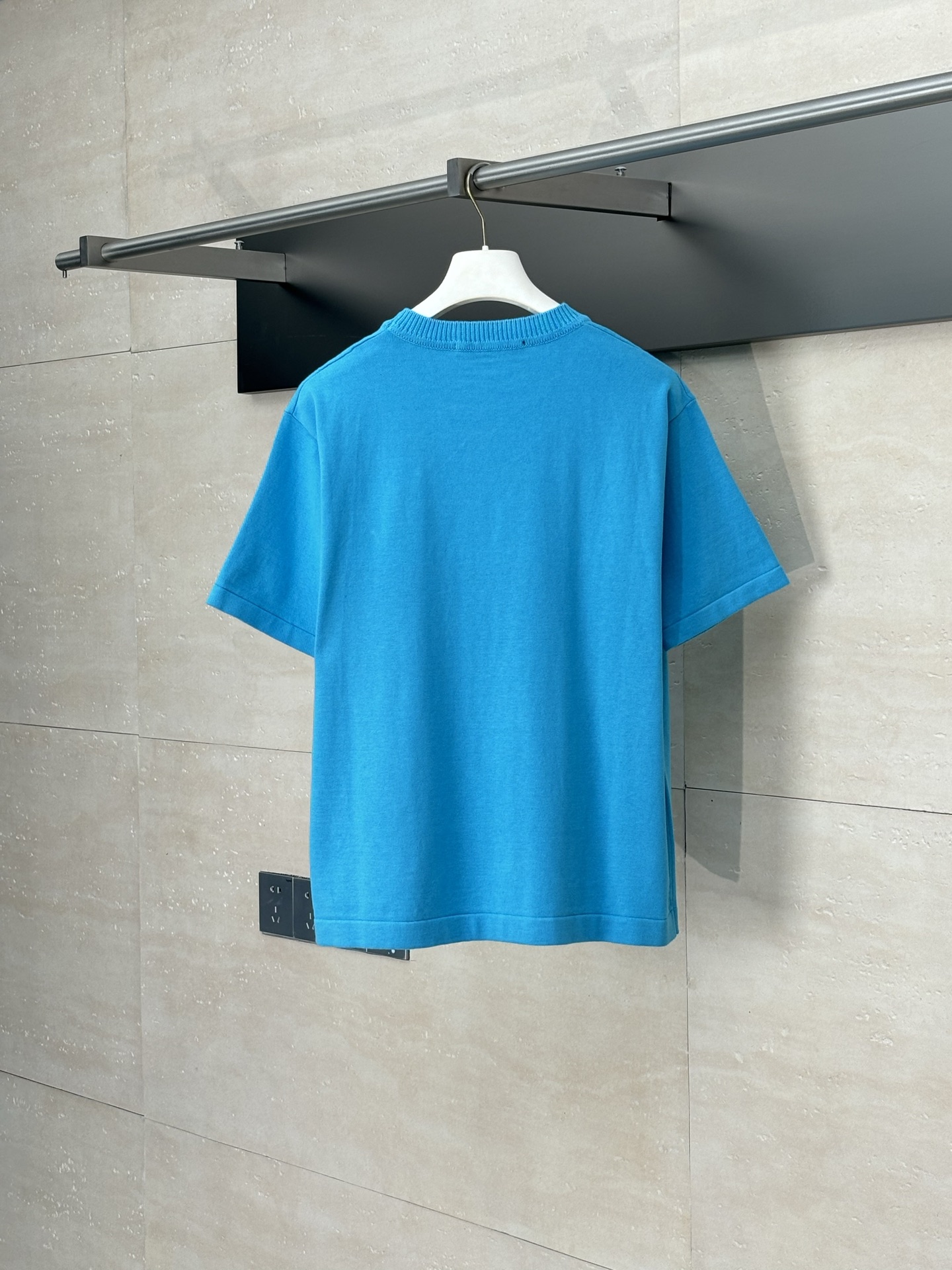 LV 루이비통 오색 핀 디테일 니트 반팔 티셔츠 의류