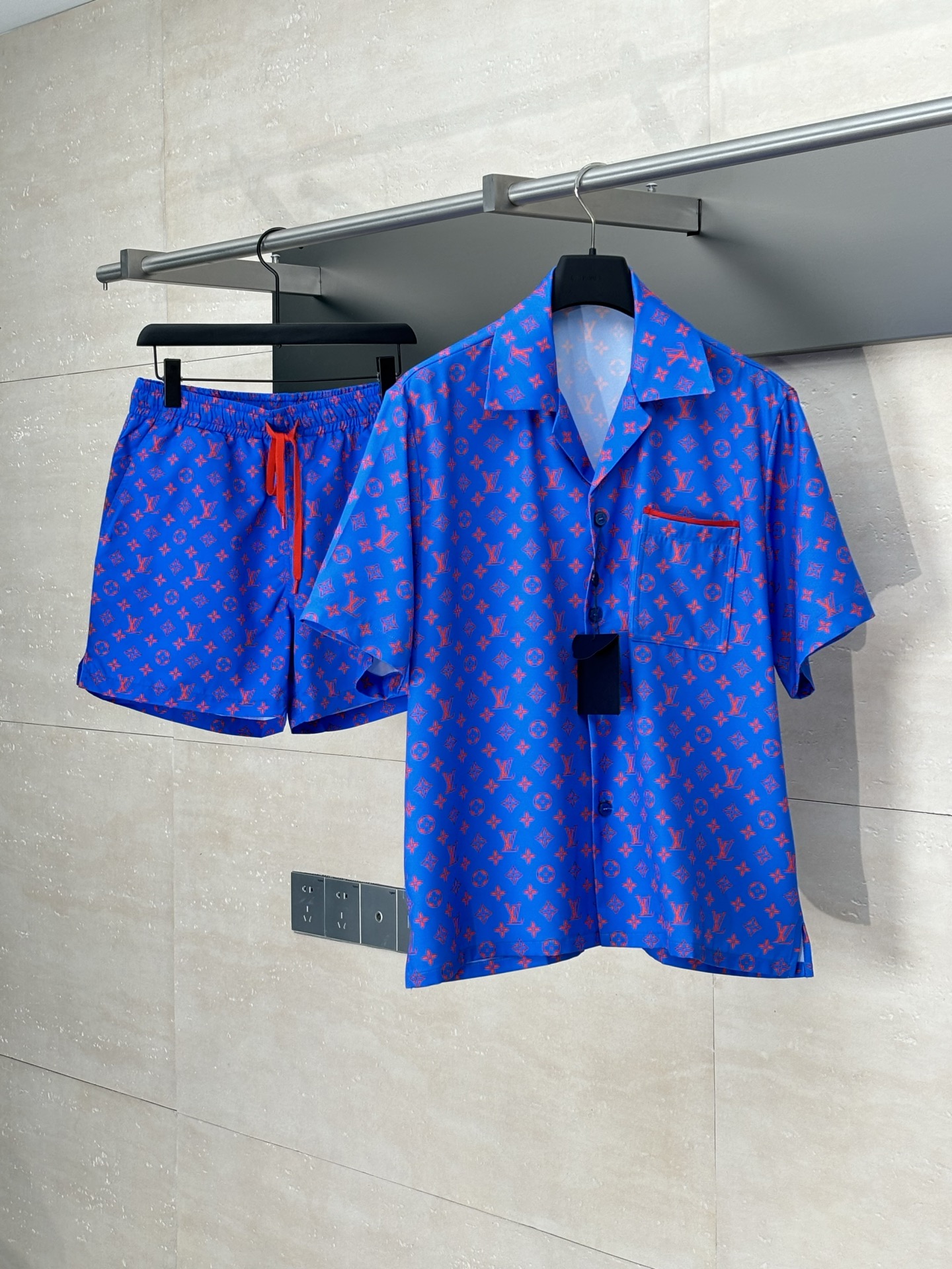 LV 루이비통 반팔 셔츠 + 반바지 세트 의류