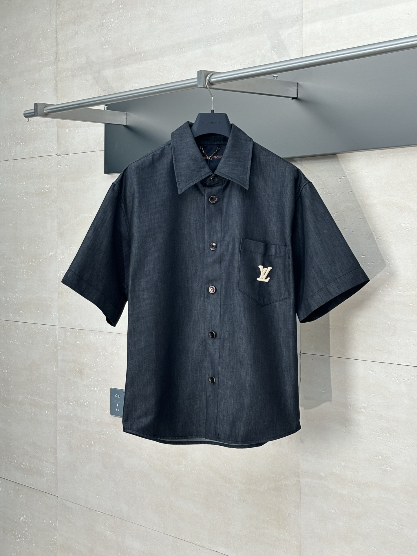 LV 루이비통 블랙 코튼 반팔 셔츠 + 반바지 세트 의류