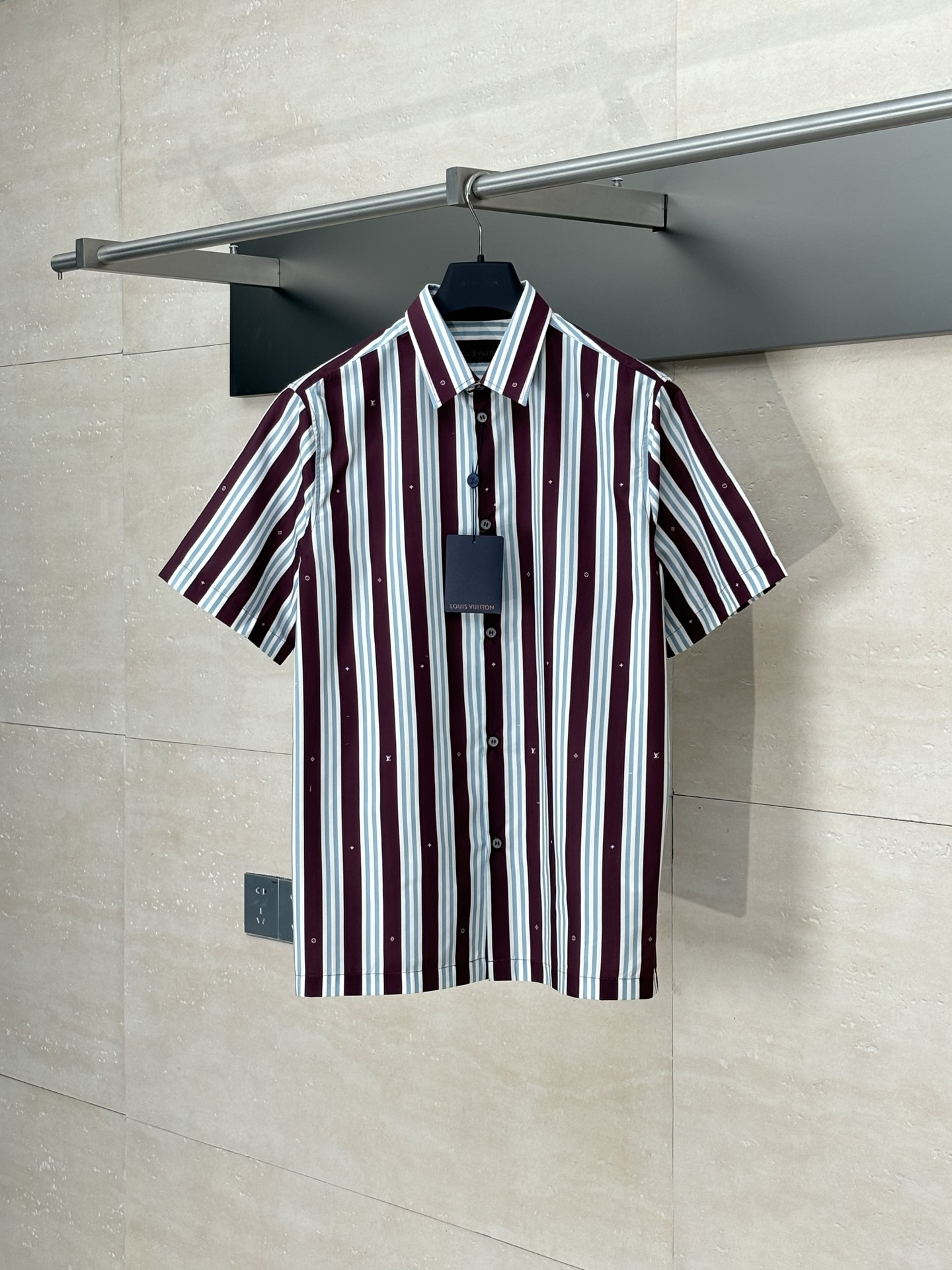 LV 루이비통 배색 스트라이프 모노그램 반팔 셔츠 의류