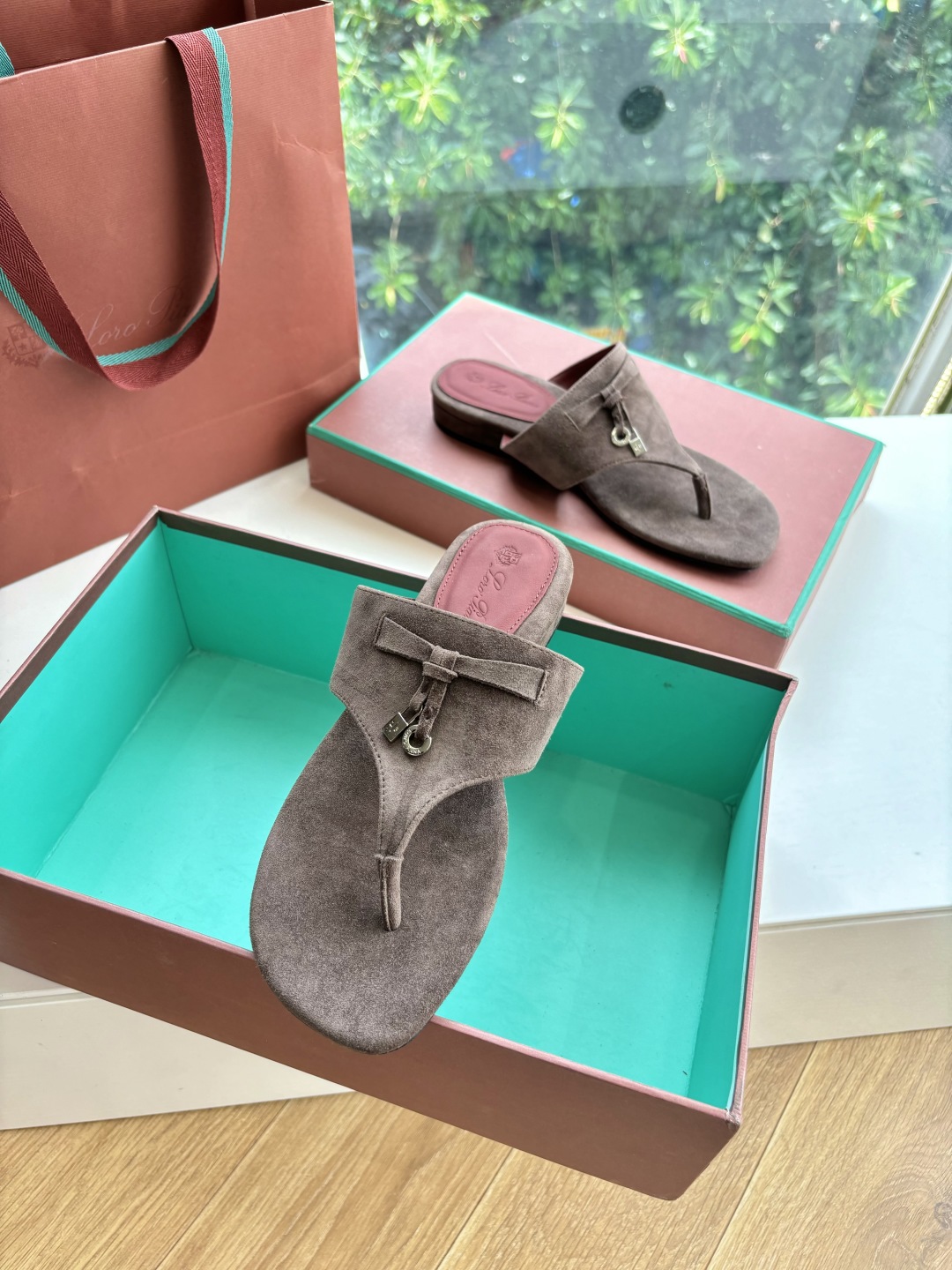 Loro Piana 로로피아나 럭셔리 플립플랍 샌들 신발