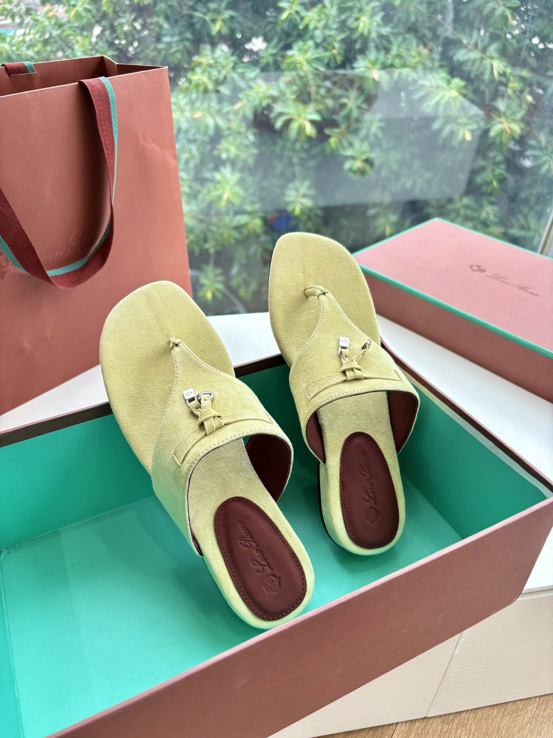 Loro Piana 로로피아나 럭셔리 플립플랍 샌들 신발