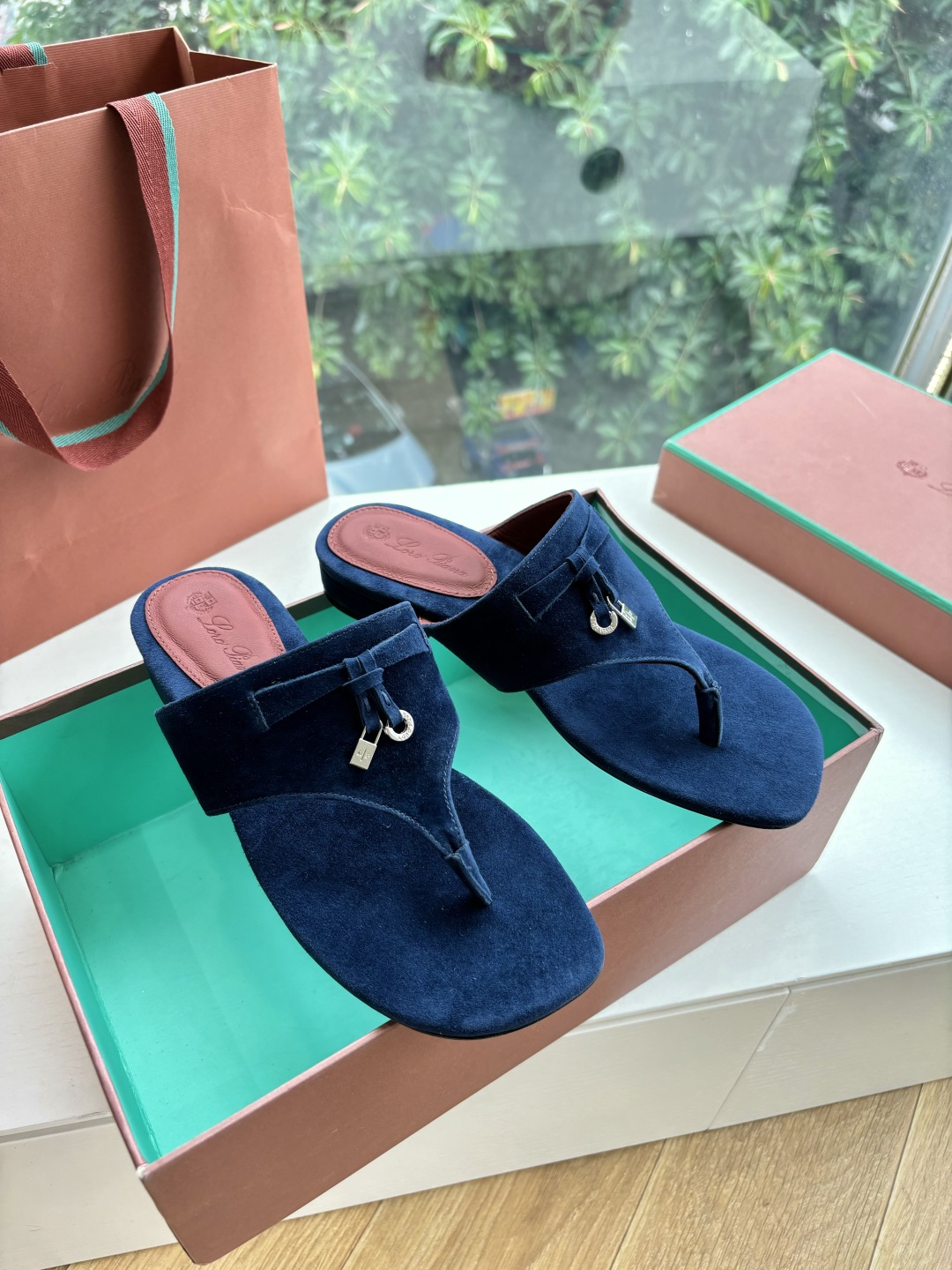 Loro Piana 로로피아나 럭셔리 플립플랍 샌들 신발