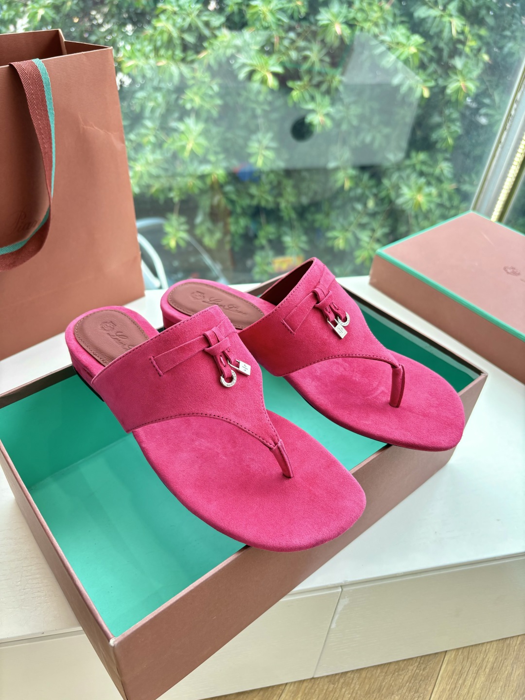 Loro Piana 로로피아나 럭셔리 플립플랍 샌들 신발