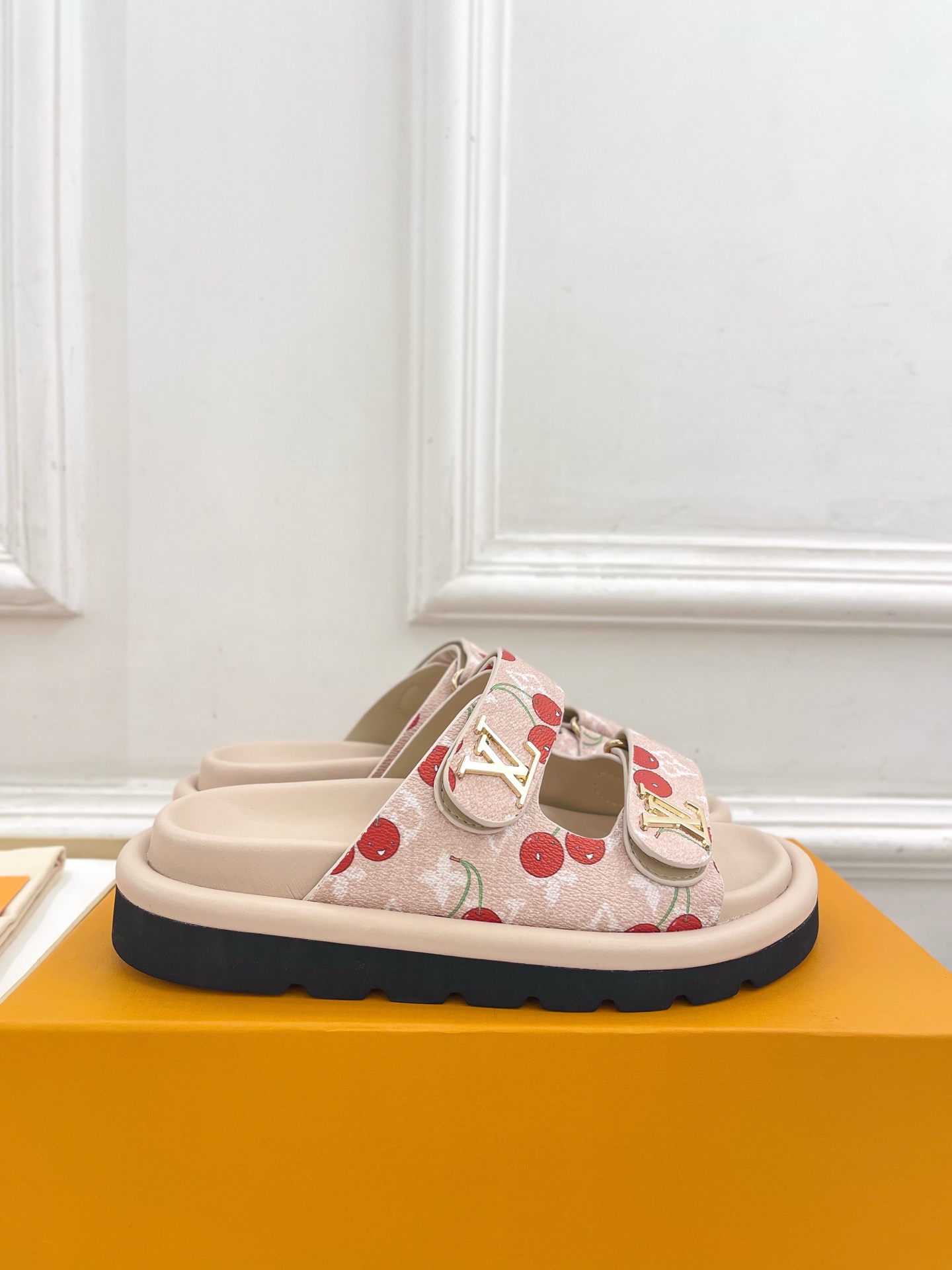 LV 루이비통 더블 스트랩 벨크로 슬리퍼 샌들 신발