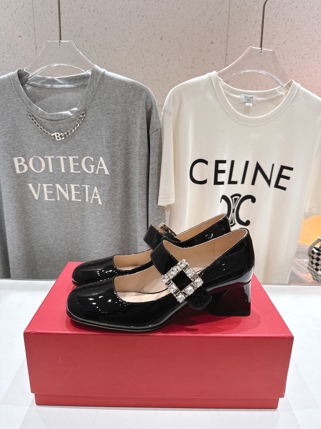 Roger Vivier RV 로저비비에 메리제인 크리스탈 장식 힐 구두 신발