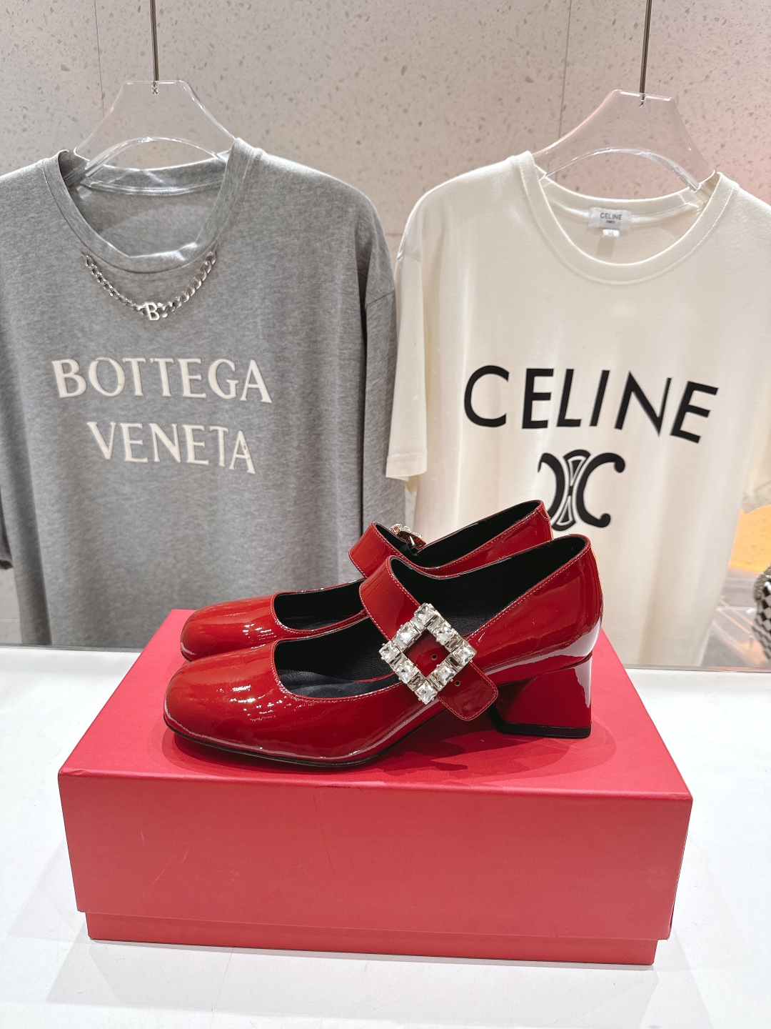 Roger Vivier RV 로저비비에 메리제인 크리스탈 장식 힐 구두 신발