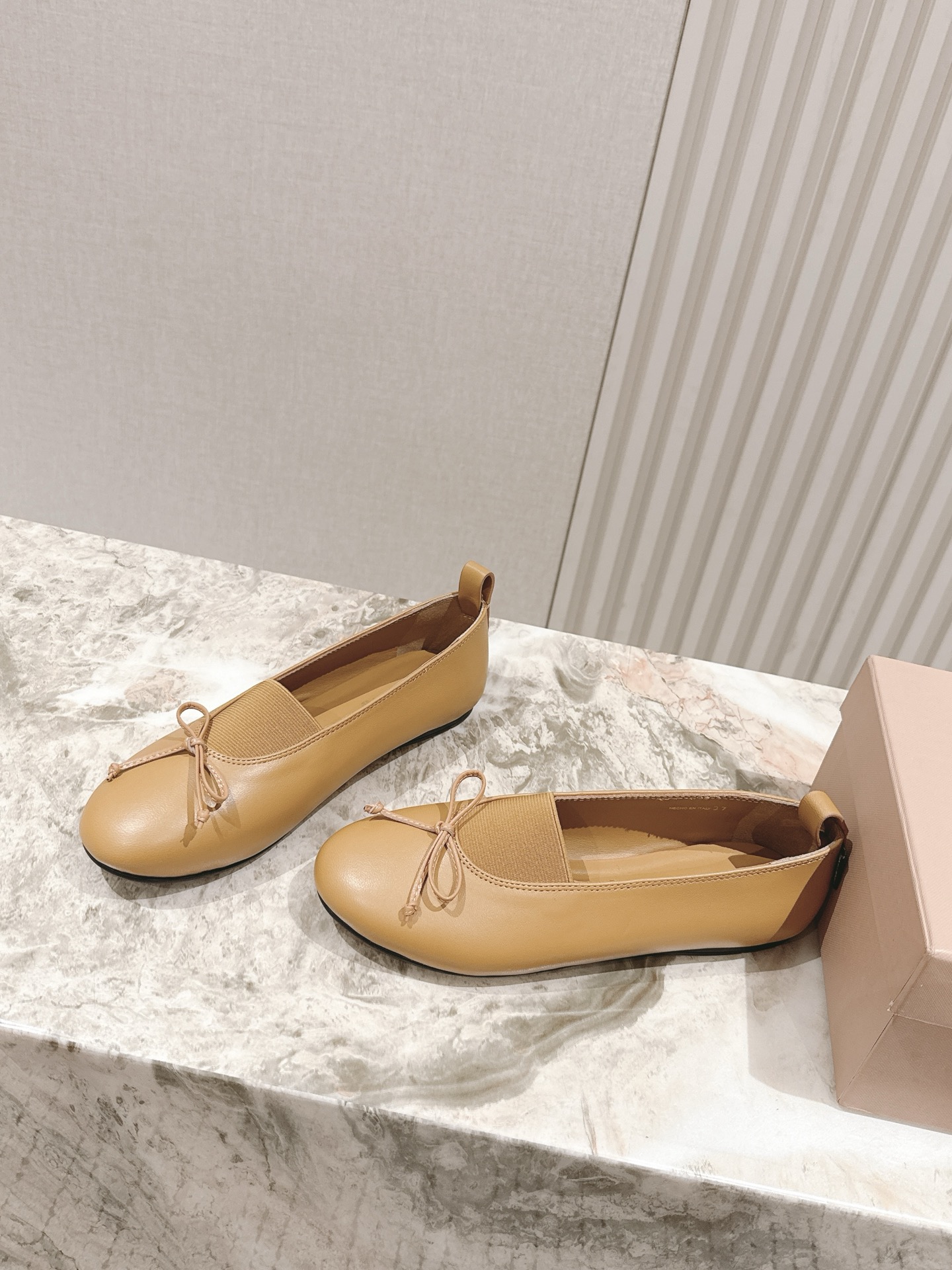 MIUMIU 미우미우 메쉬 발레리나 플랫 슈즈 신발