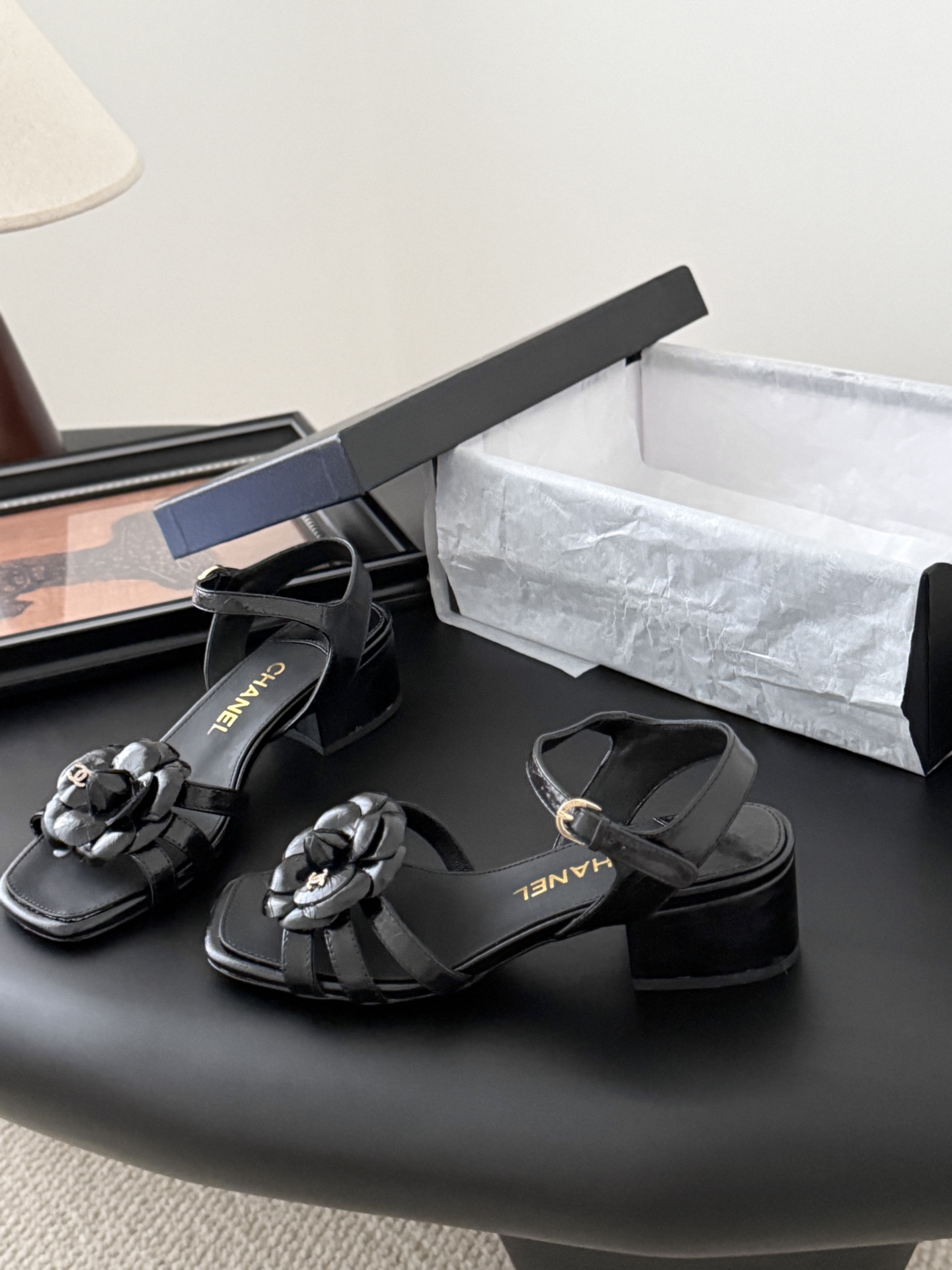 Chanel 샤넬 카멜리아(동백꽃) 샌들 시리즈 신발