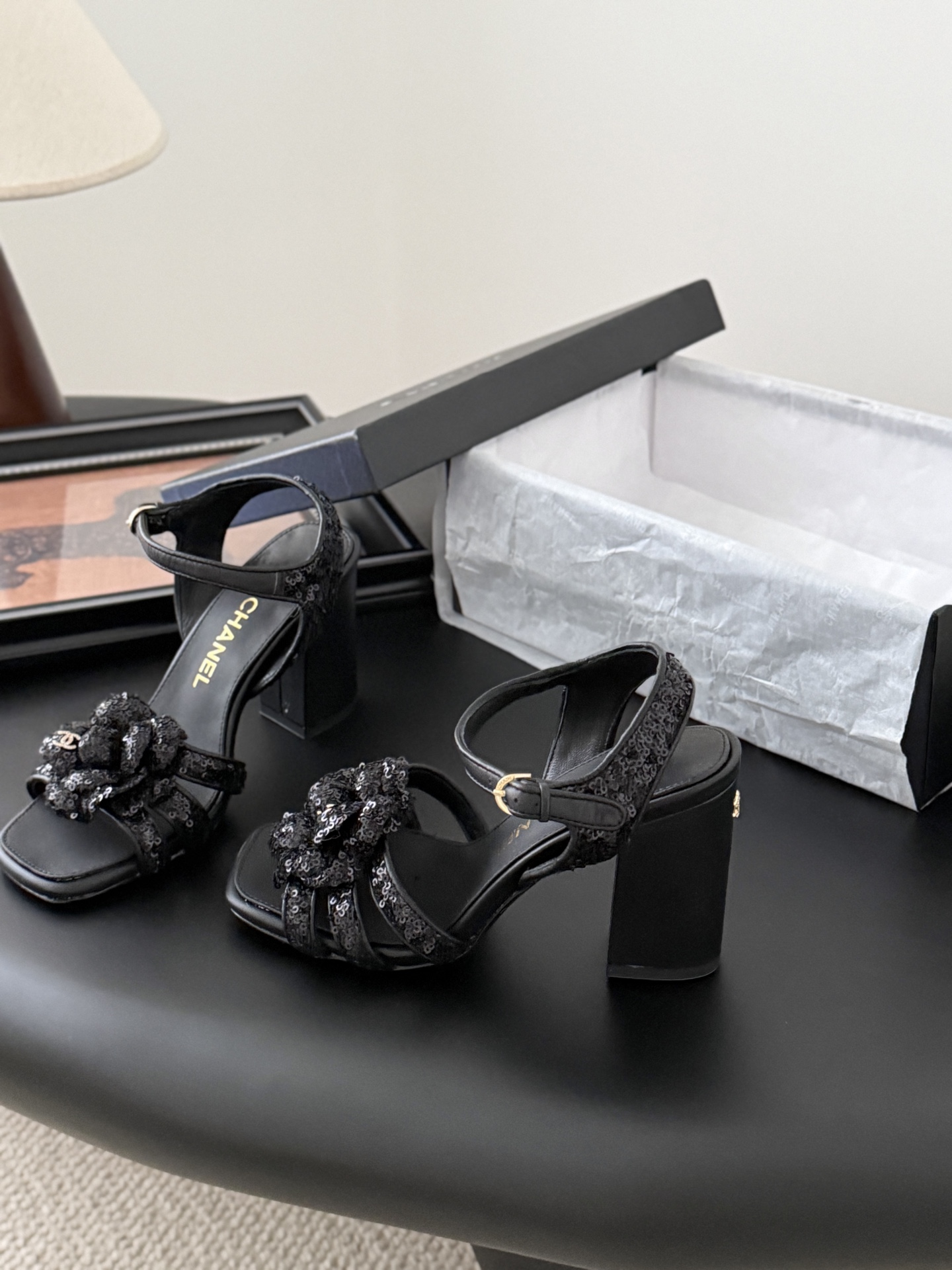 Chanel 샤넬 카멜리아(동백꽃) 샌들 시리즈 신발